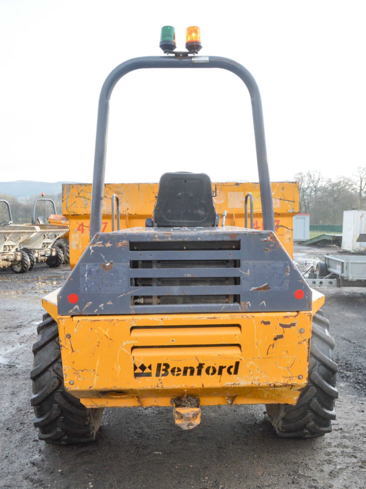 Benford Terex 6 tonne straight skip dumper Year: 2002 S/N: E205HA006 Recorded Hours: Not - Image 6 of 12