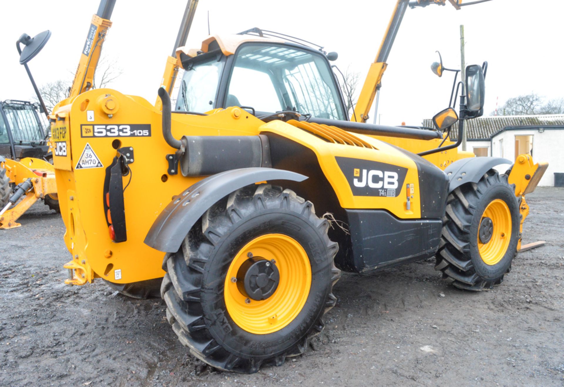 JCB 533-105 T4i 10.5 metre telescopic handler Year: 2013 S/N: 2176924 Recorded Hours: 2352 c/w turbo - Image 3 of 13