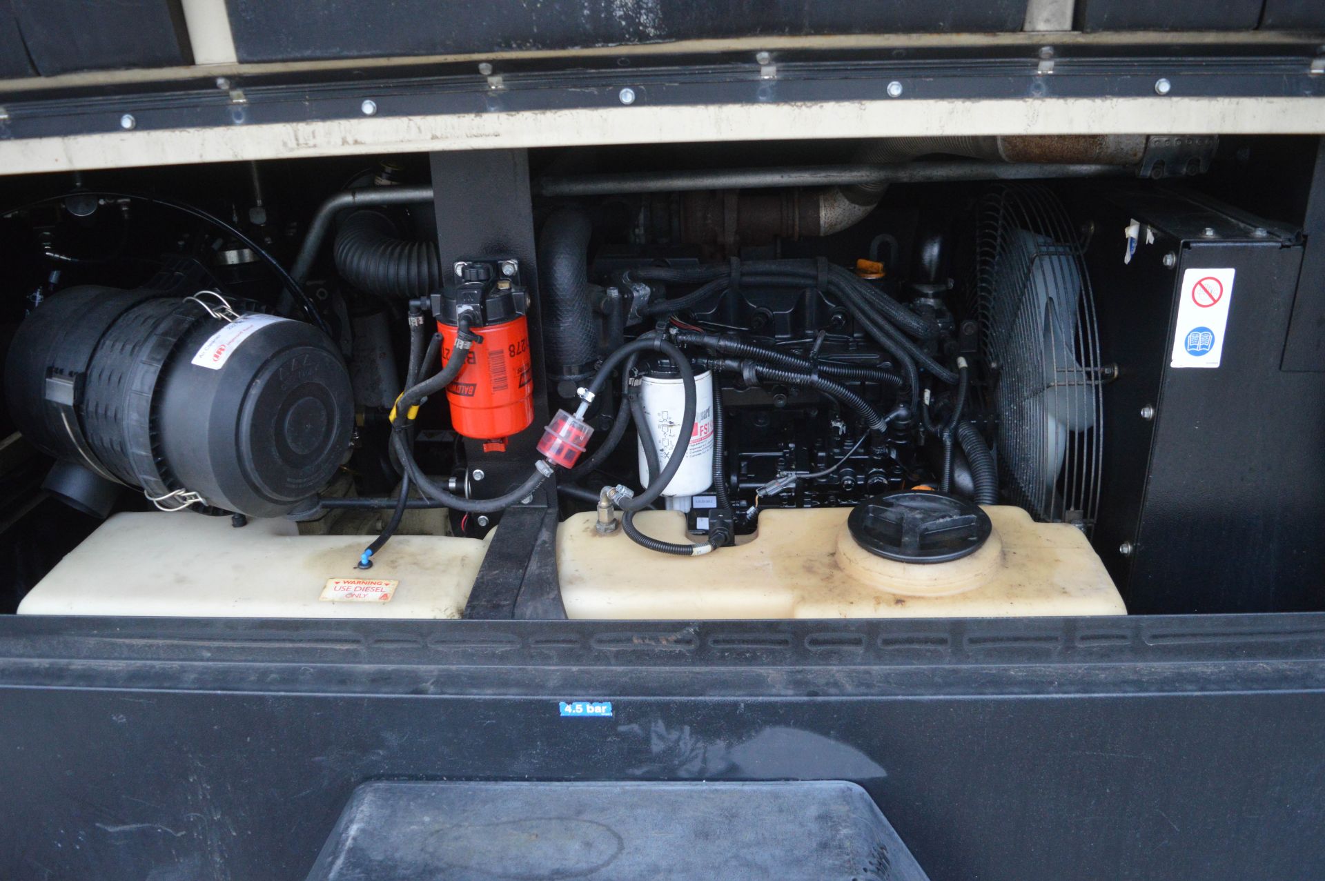 Ingersoll Rand 771 250 cfm diesel driven mobile air compressor Year: 2011 S/N: BY523009 Recorded - Image 3 of 4