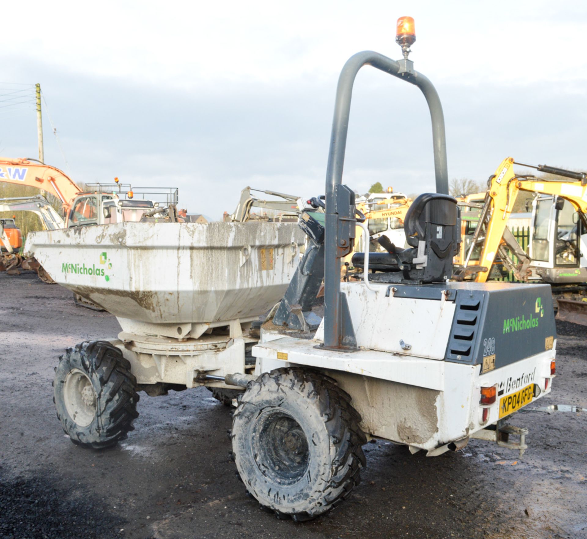 Benford Terex 3 tonne swivel skip dumper Year: 2004 S/N: E405AS140 Recorded Hours: Not displayed ( - Image 3 of 11