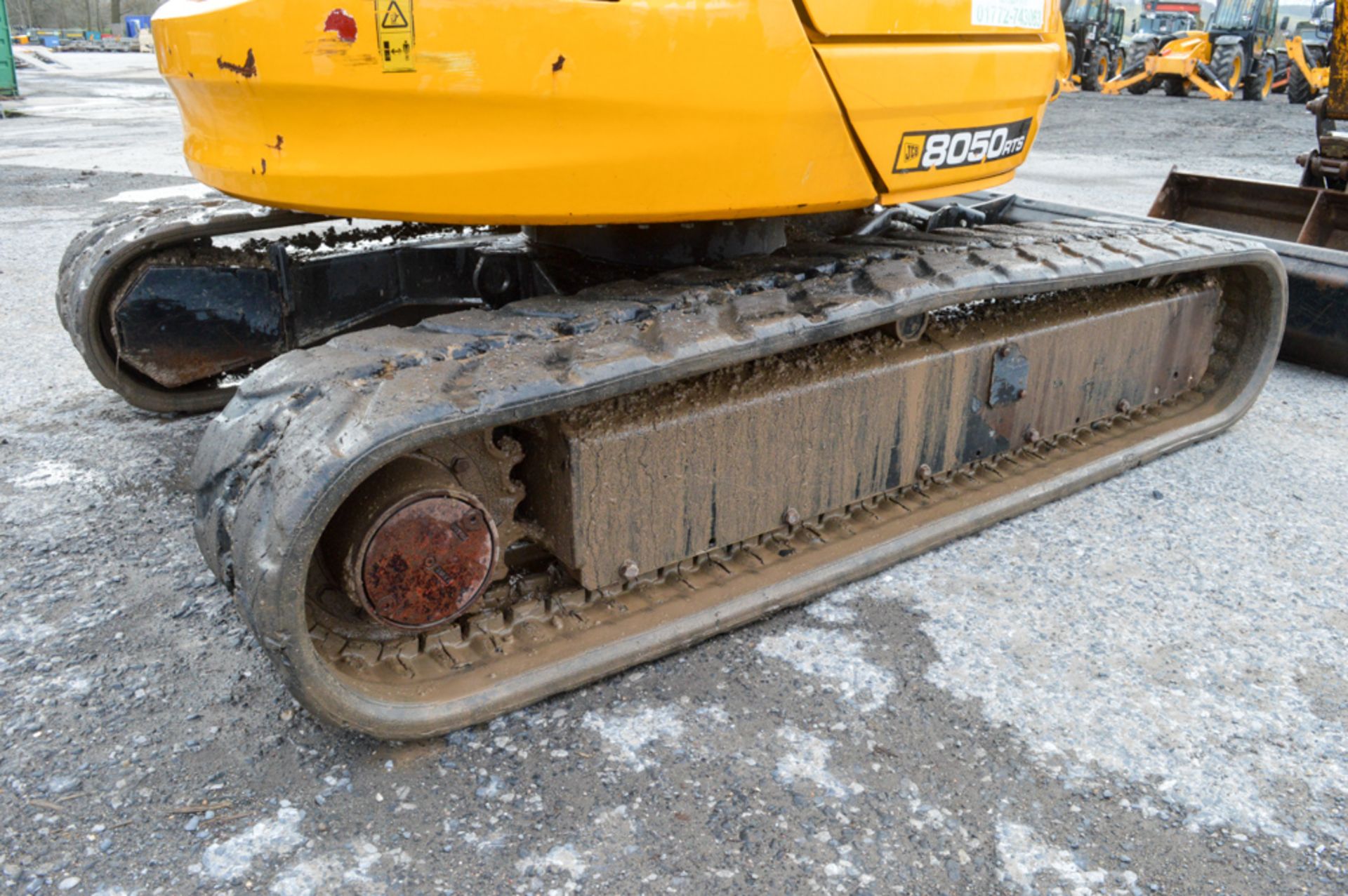 JCB 8050 RTS 5 tonne rubber tracked excavator Year: 2012 S/N: 174175 Recorded Hours: 2402 blade, - Image 7 of 11