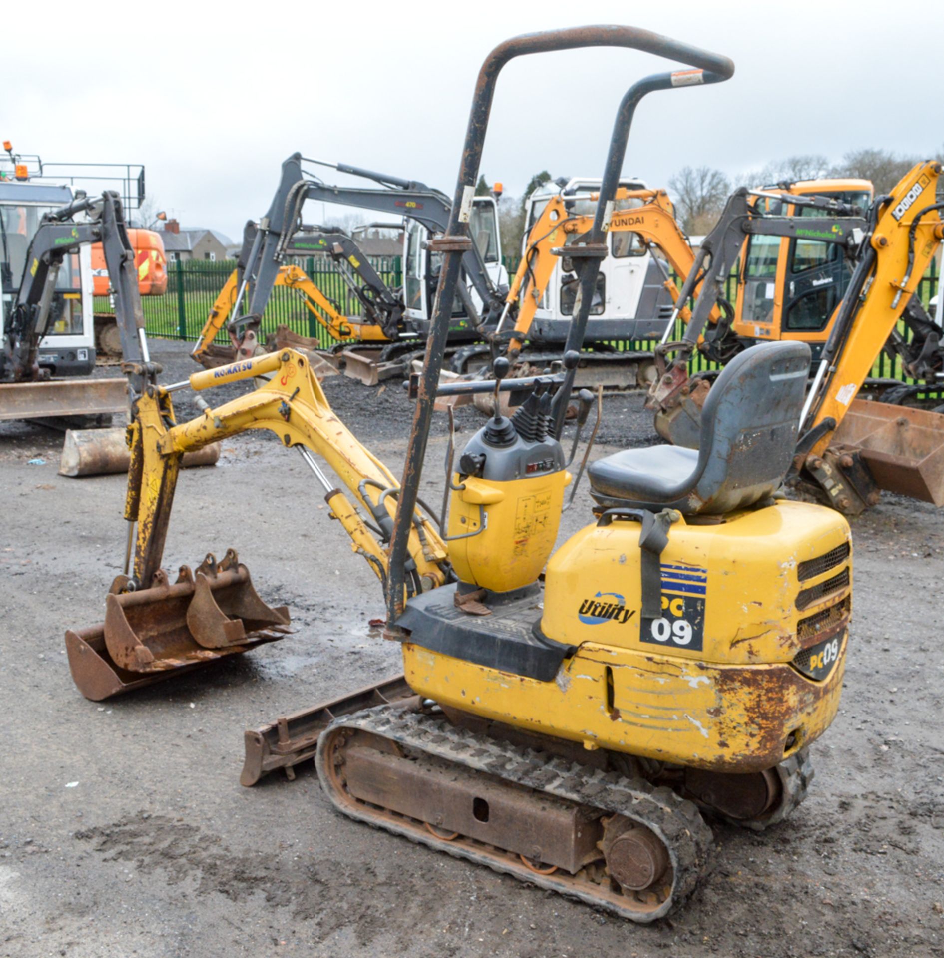 Komatsu PC09-1 Galeo 0.9 tonne rubber tracked micro excavator Year: S/N: 99671 Recorded Hours: - Image 2 of 11