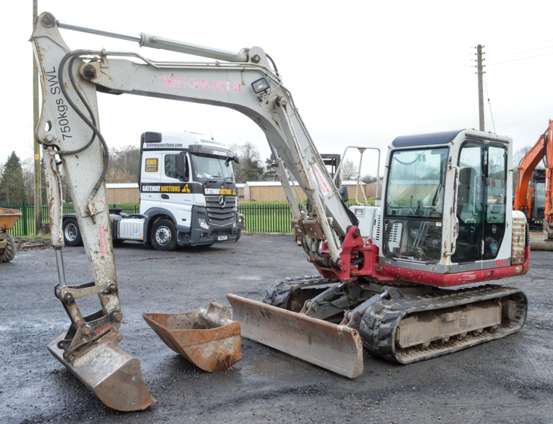 Takeuchi TB175 7.5 tonne rubber tracked excavator Year: 2007 S/N: 17516303 Recorded Hours: 7210