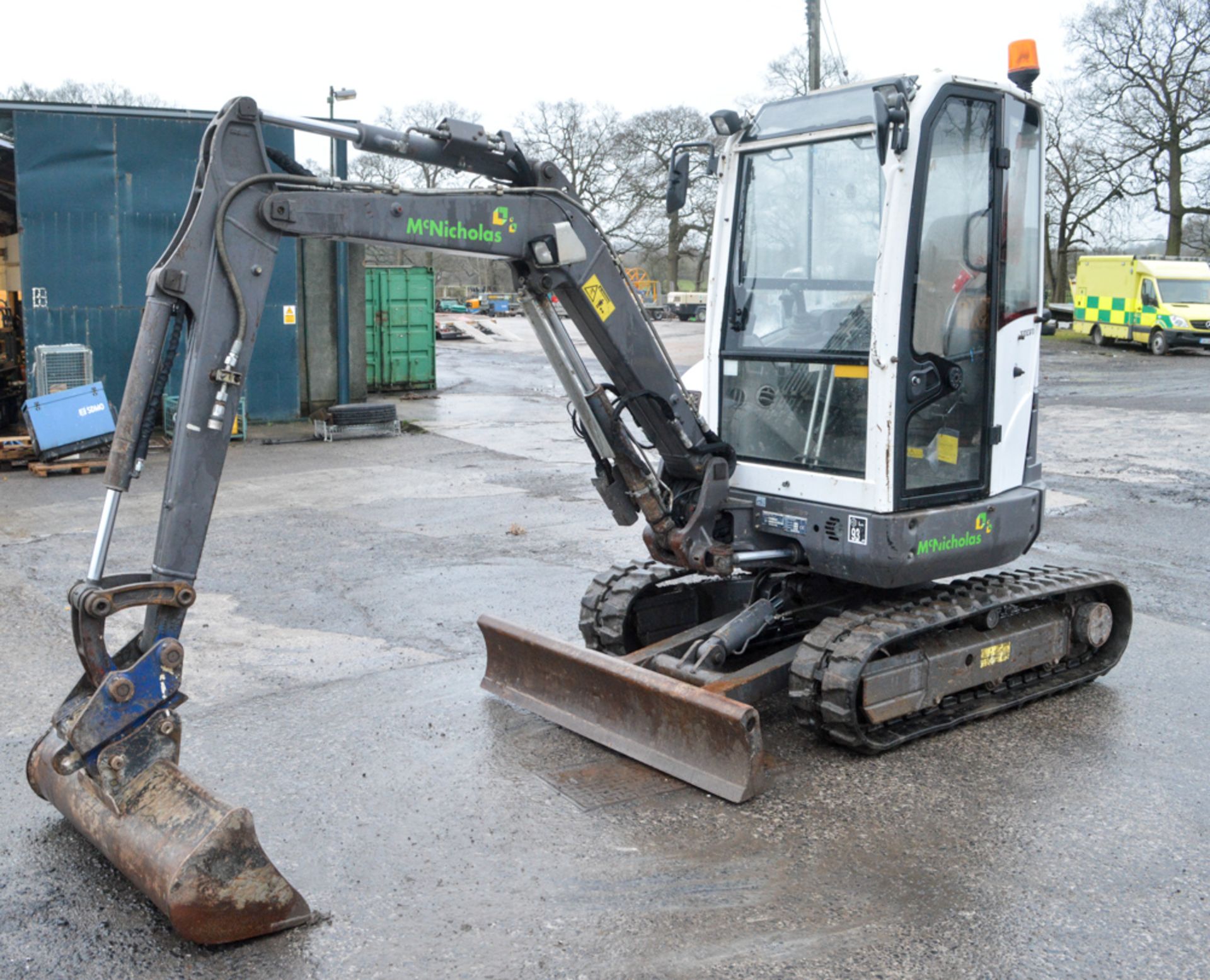 Volvo ECR28 2.8 tonne rubber tracked excavator Year: 2008 S/N: 11411 Recorded Hours: 3457 blade,