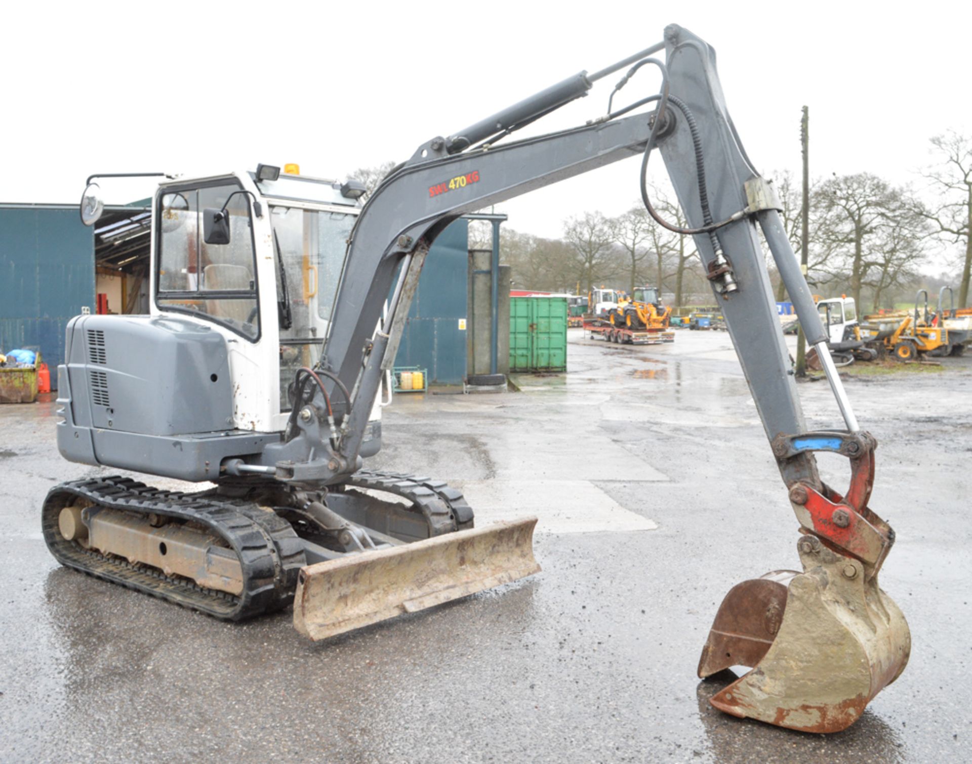 Volvo ECR45 4.5 tonne rubber tracked excavator Year: 2001 S/N: 28412773 Recorded Hours: 4545 - Image 4 of 11