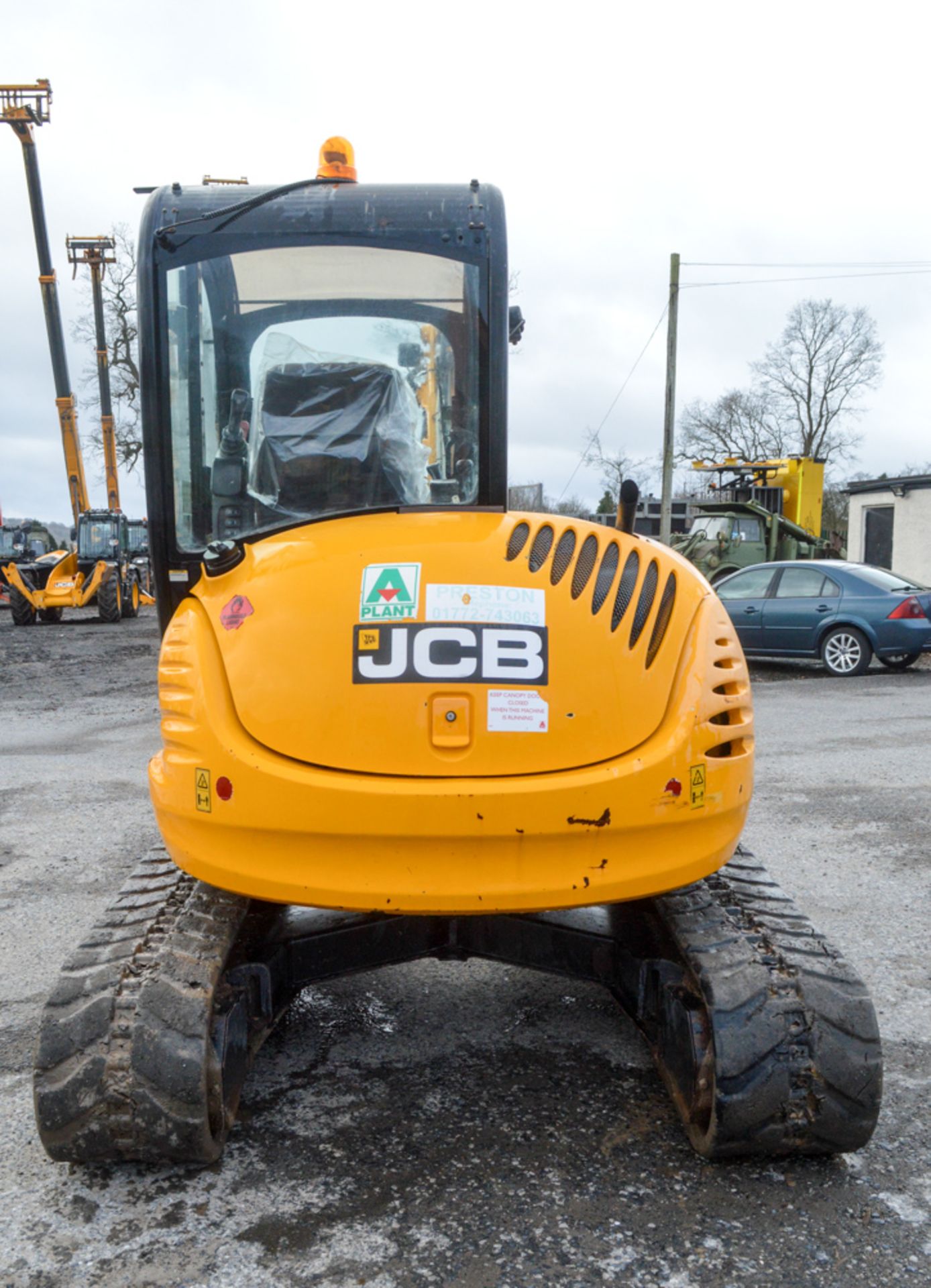 JCB 8050 RTS 5 tonne rubber tracked excavator Year: 2012 S/N: 174175 Recorded Hours: 2402 blade, - Image 6 of 11