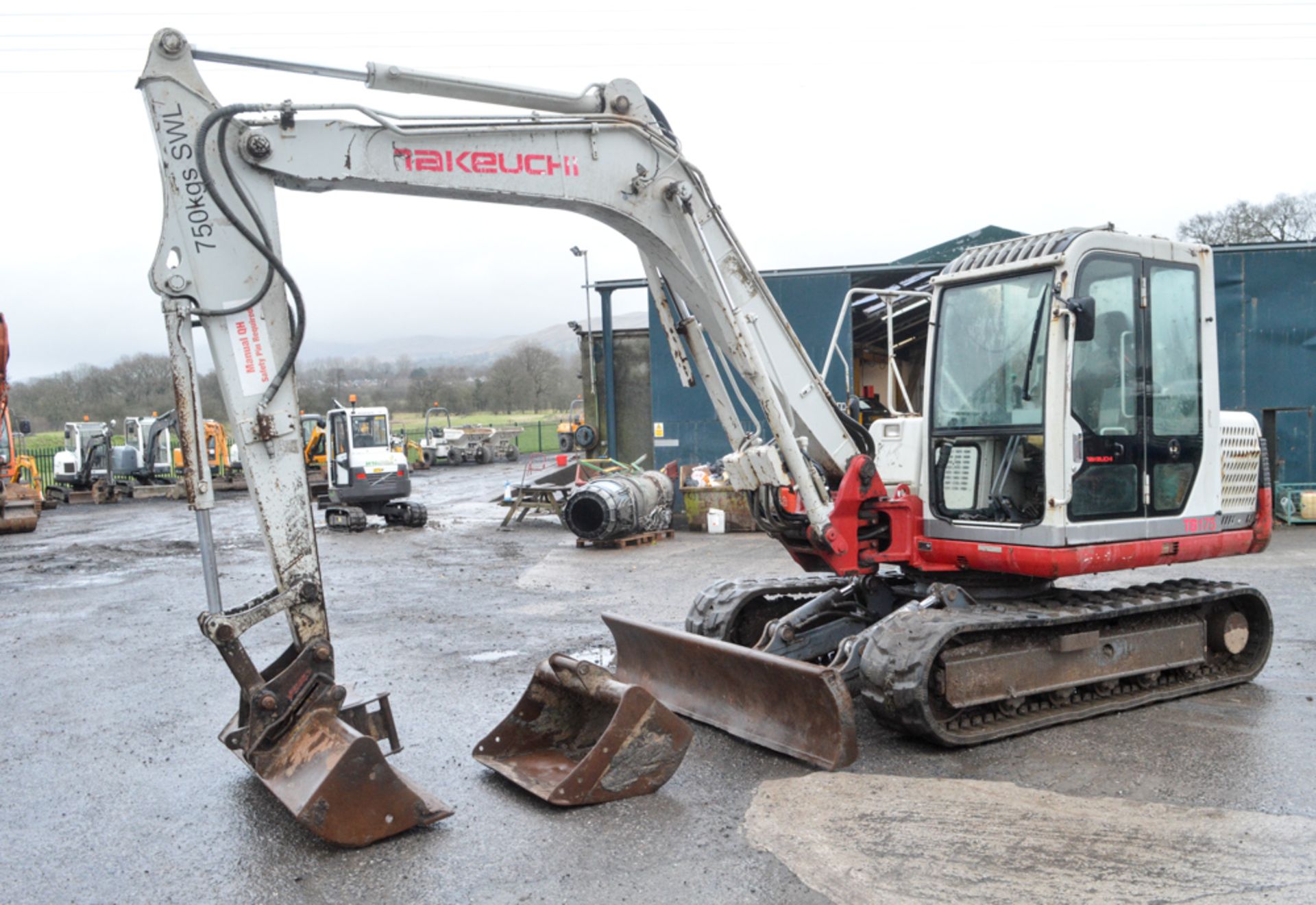 Takeuchi TB175 7.5 tonne rubber tracked excavator Year: 2007 S/N: 17517548 Recorded Hours: 7494