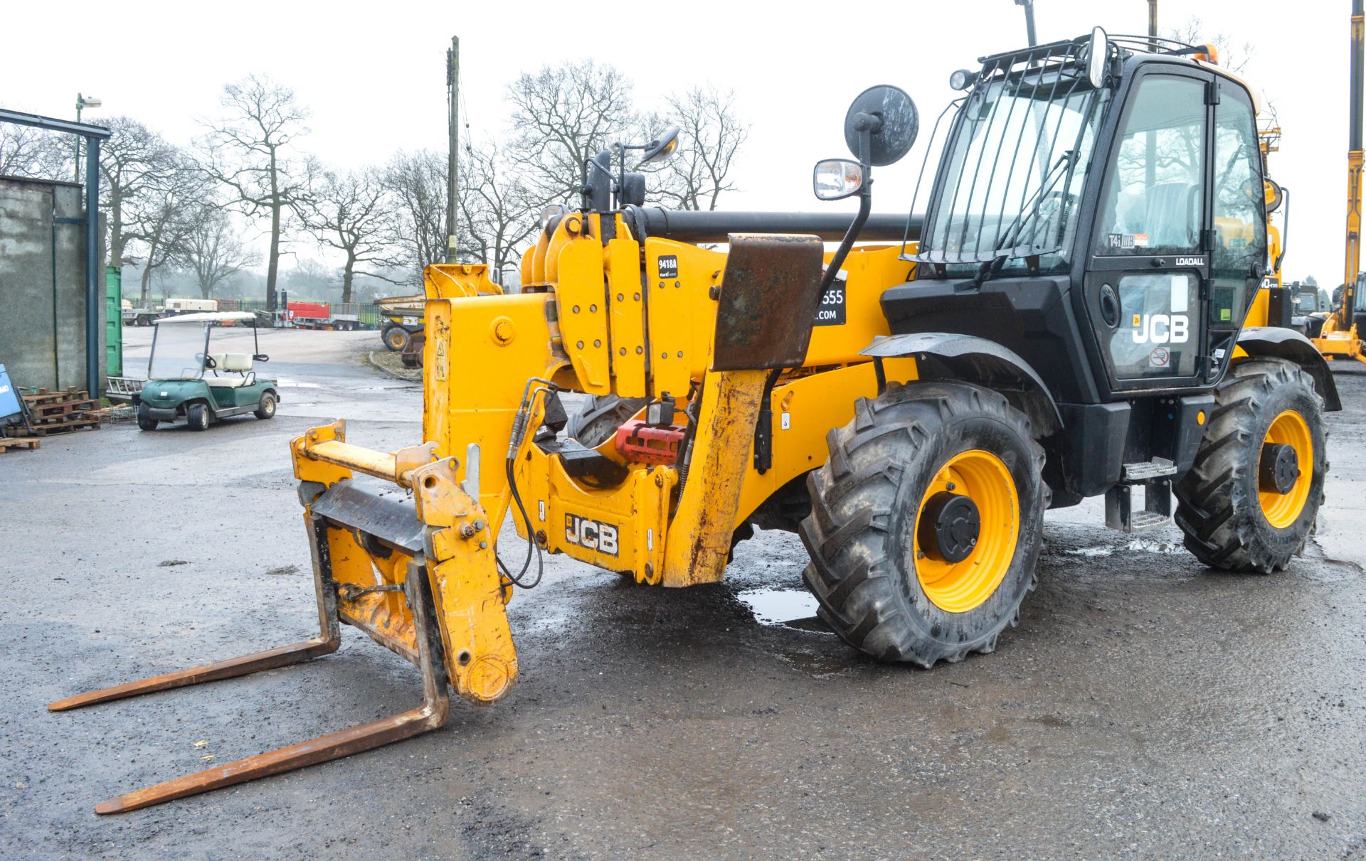 JCB 540-170 Hi-Viz T4i 17 metre telescopic handler Year: 2013 S/N: 2180829 Recorded Hours: 4085 c/