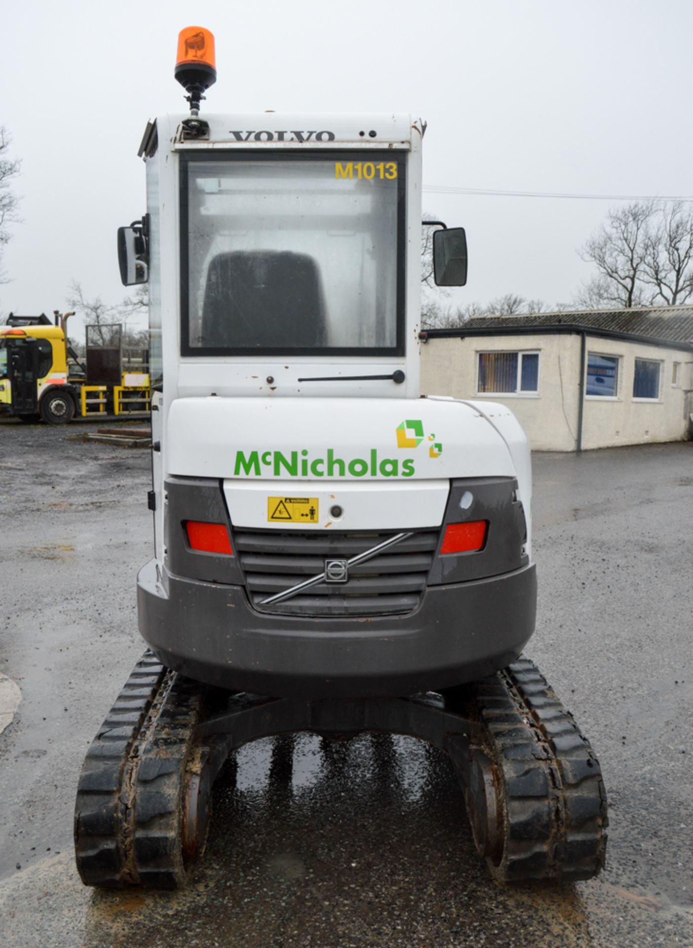 Volvo ECR28 2.8 tonne rubber tracked excavator Year: 2008 S/N: 111409 Recorded Hours: 2627 blade, - Image 6 of 11