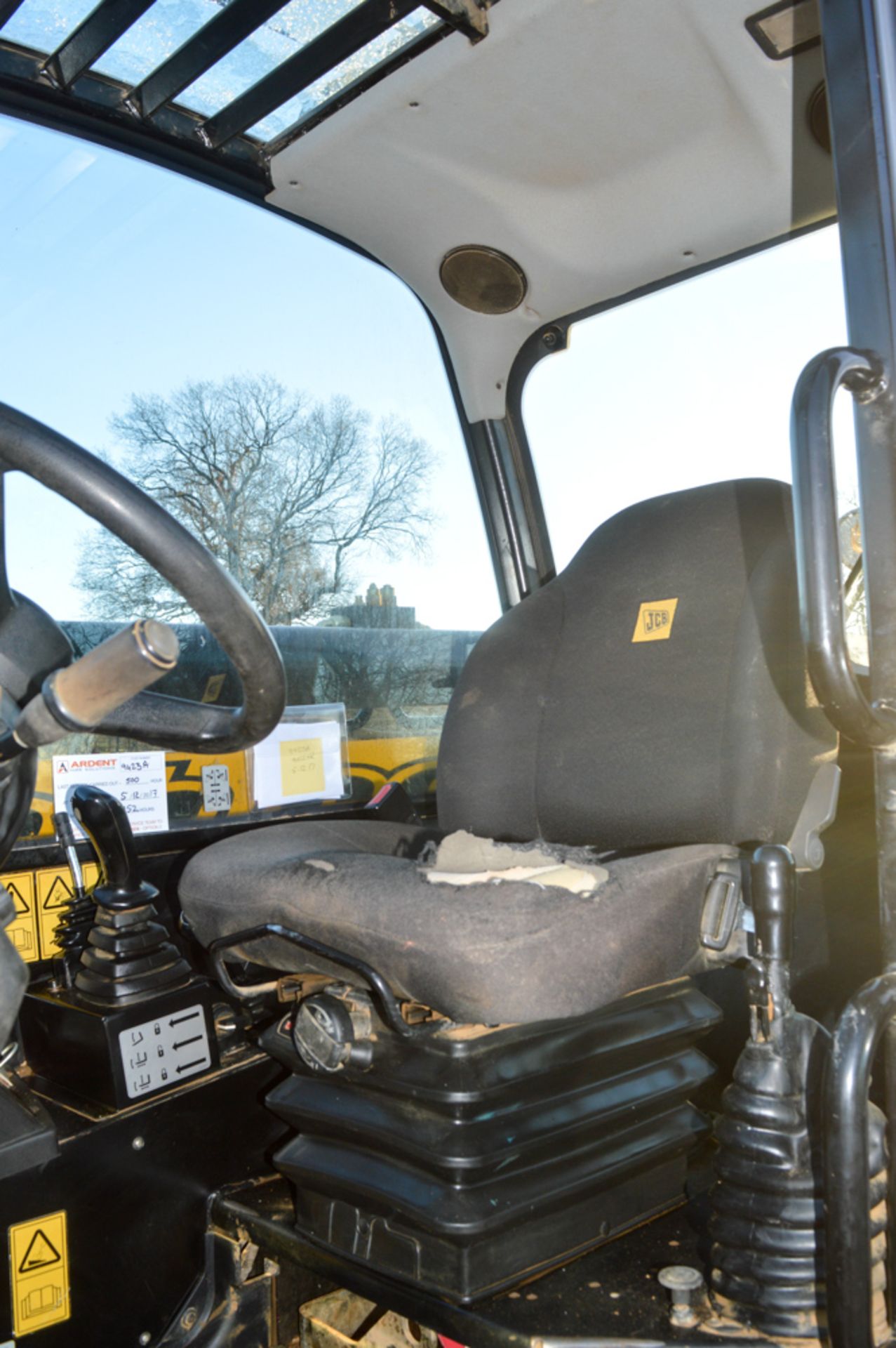 JCB 540-170 Hi-Viz T4i 17 metre telescopic handler Year: 2013 S/N: 21880083 Recorded Hours: 4655 c/w - Image 13 of 14