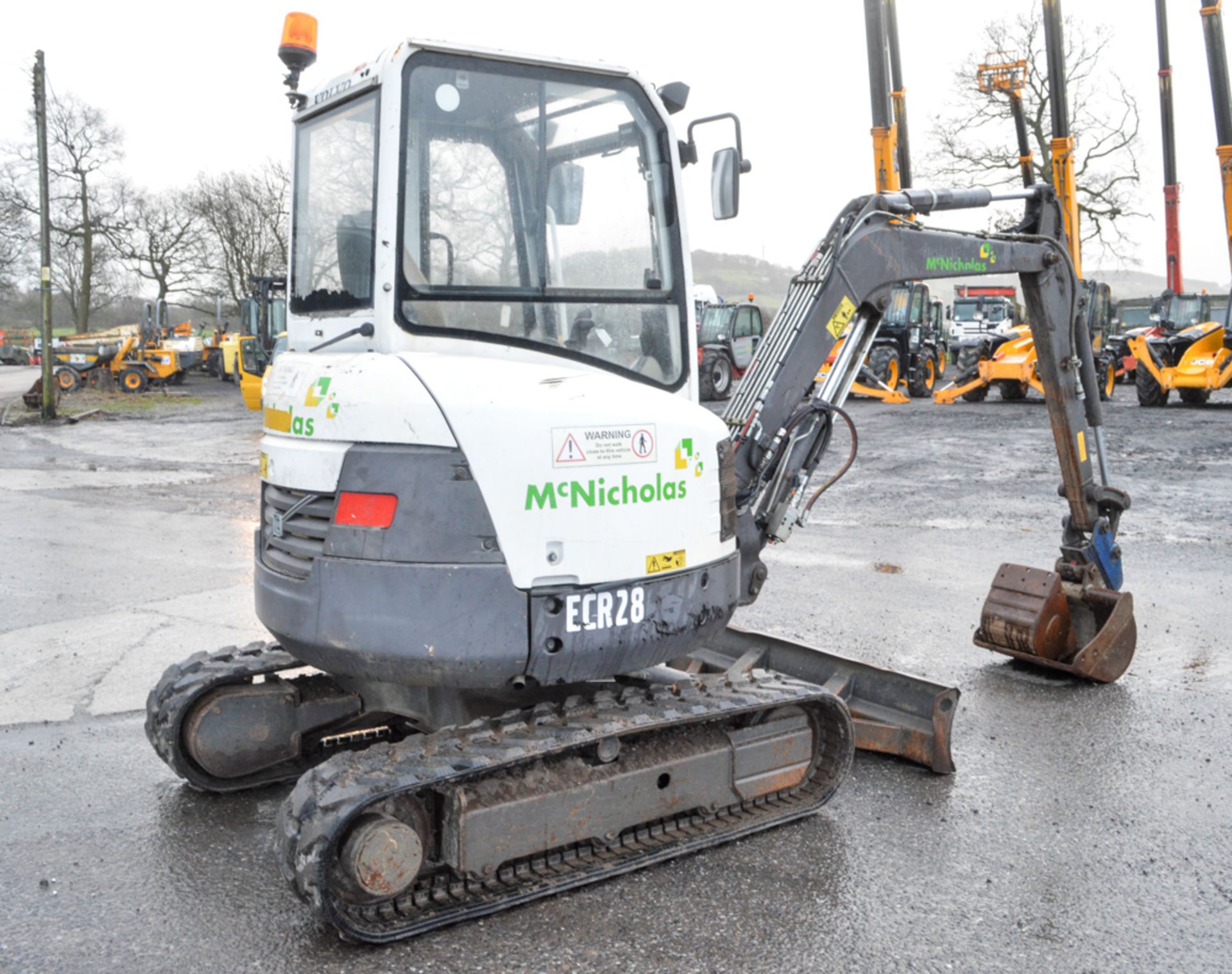 Volvo ECR28 2.8 tonne rubber tracked excavator Year: 2008 S/N: 111413 Recorded Hours: 1741 blade, - Image 3 of 11