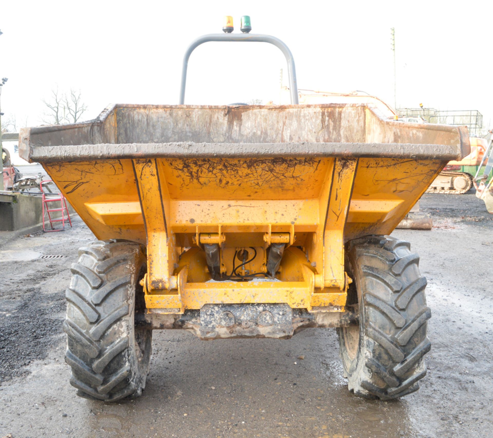 Benford Terex 6 tonne straight skip dumper Year: 2002 S/N: E205HA006 Recorded Hours: Not - Image 5 of 12