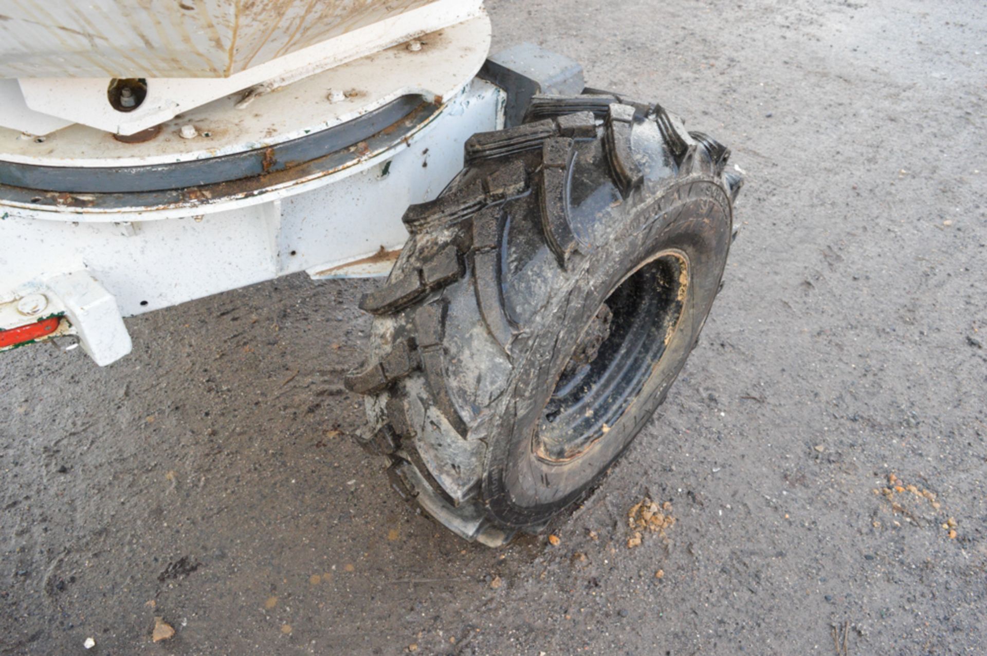 Benford Terex 3 tonne swivel skip dumper Year: 2004 S/N: E405AS141 Recorded Hours: 1376 KP04 GGF - Image 8 of 12