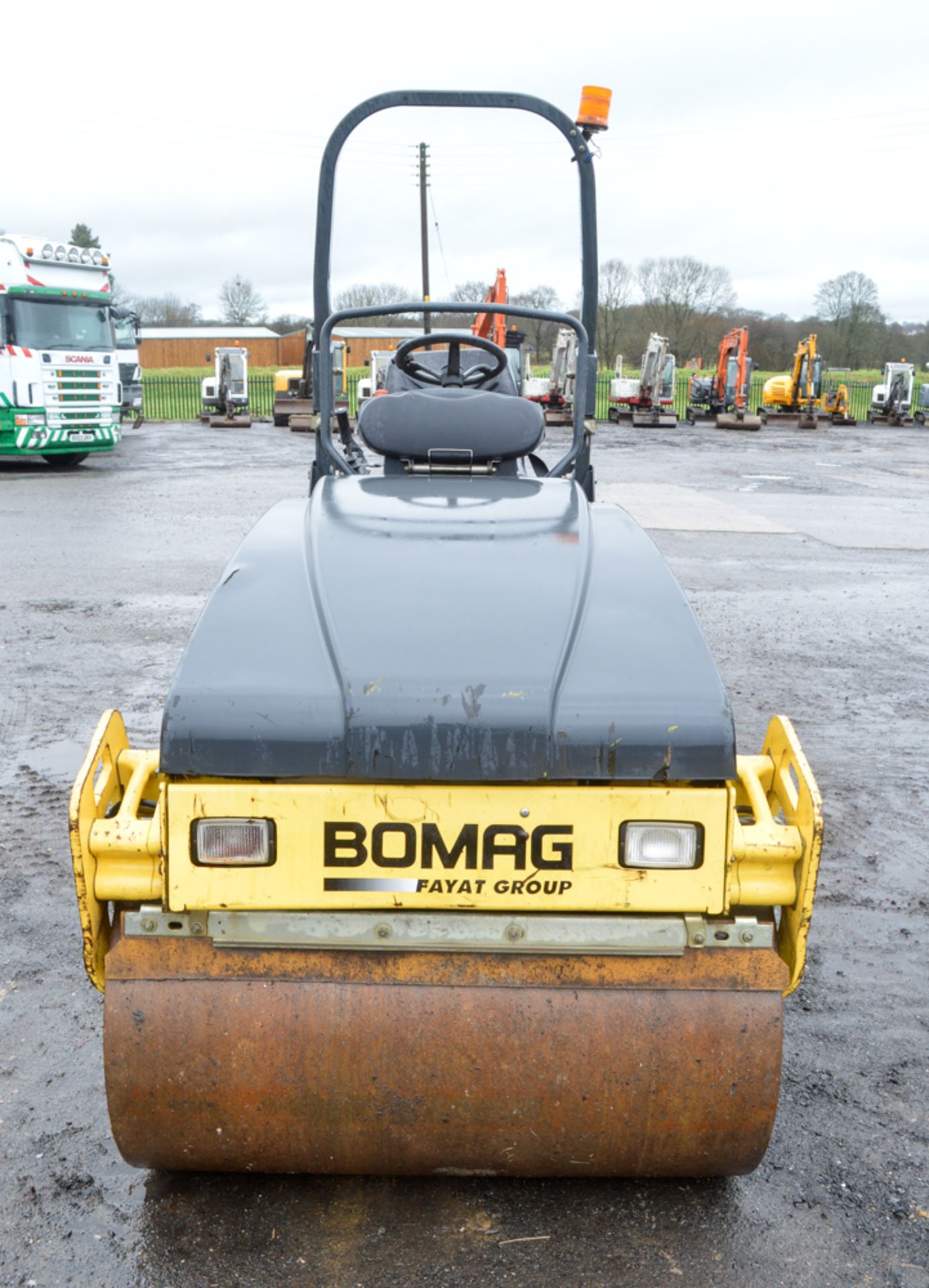 Bomag BW120 AD-4 double drum ride on roller Year: 2006 S/N: 22953 Recorded Hours: Not clear (Digits - Image 5 of 8