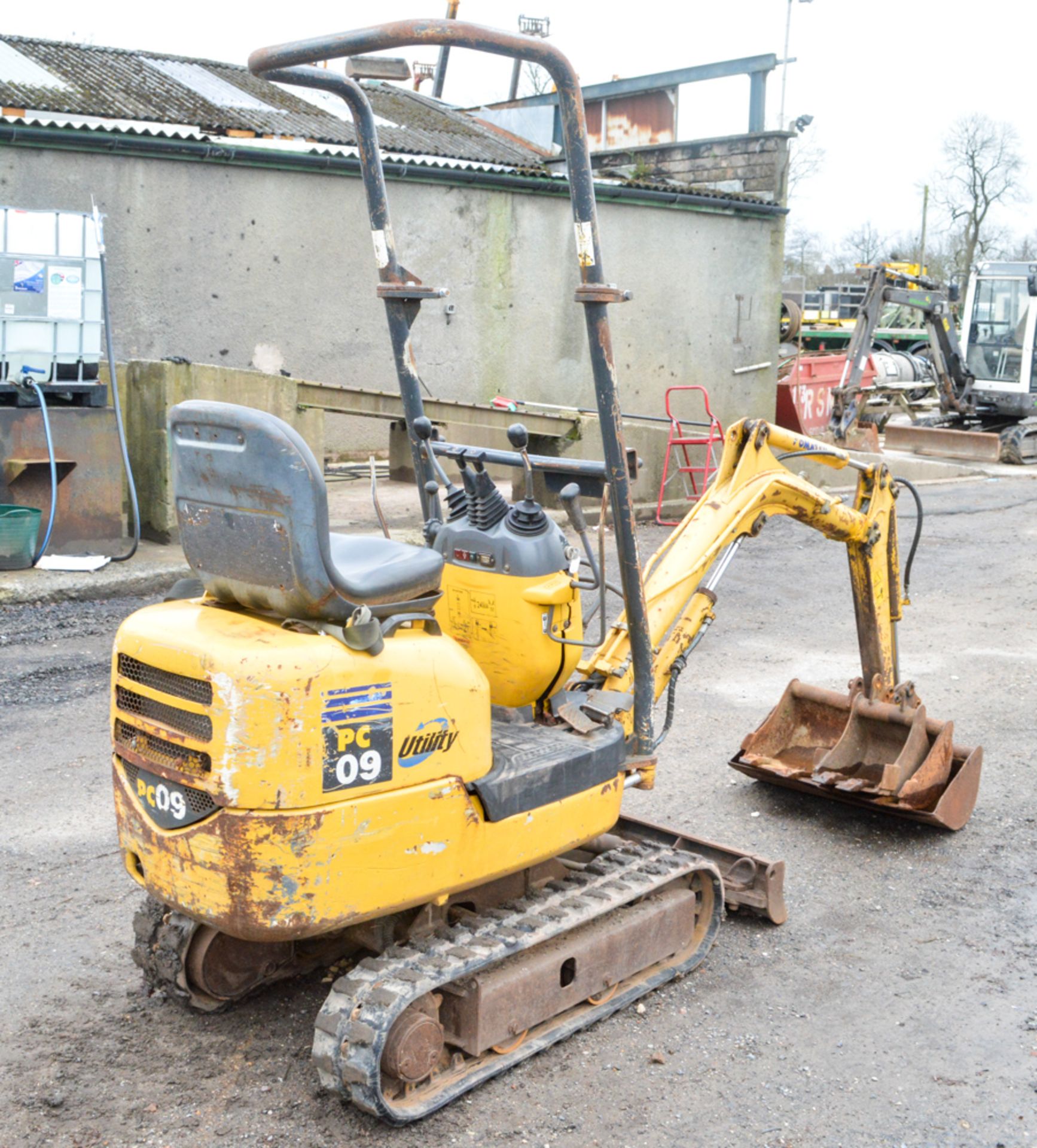 Komatsu PC09-1 Galeo 0.9 tonne rubber tracked micro excavator Year: S/N: 99671 Recorded Hours: - Image 3 of 11