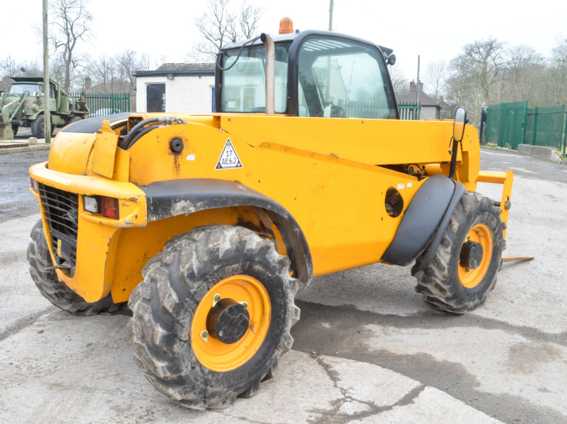 JCB 524-50 5 metre telescopic handler Year: 2011 S/N: 1418962 Recorded Hours: 6162 c/w turbo - Image 3 of 11