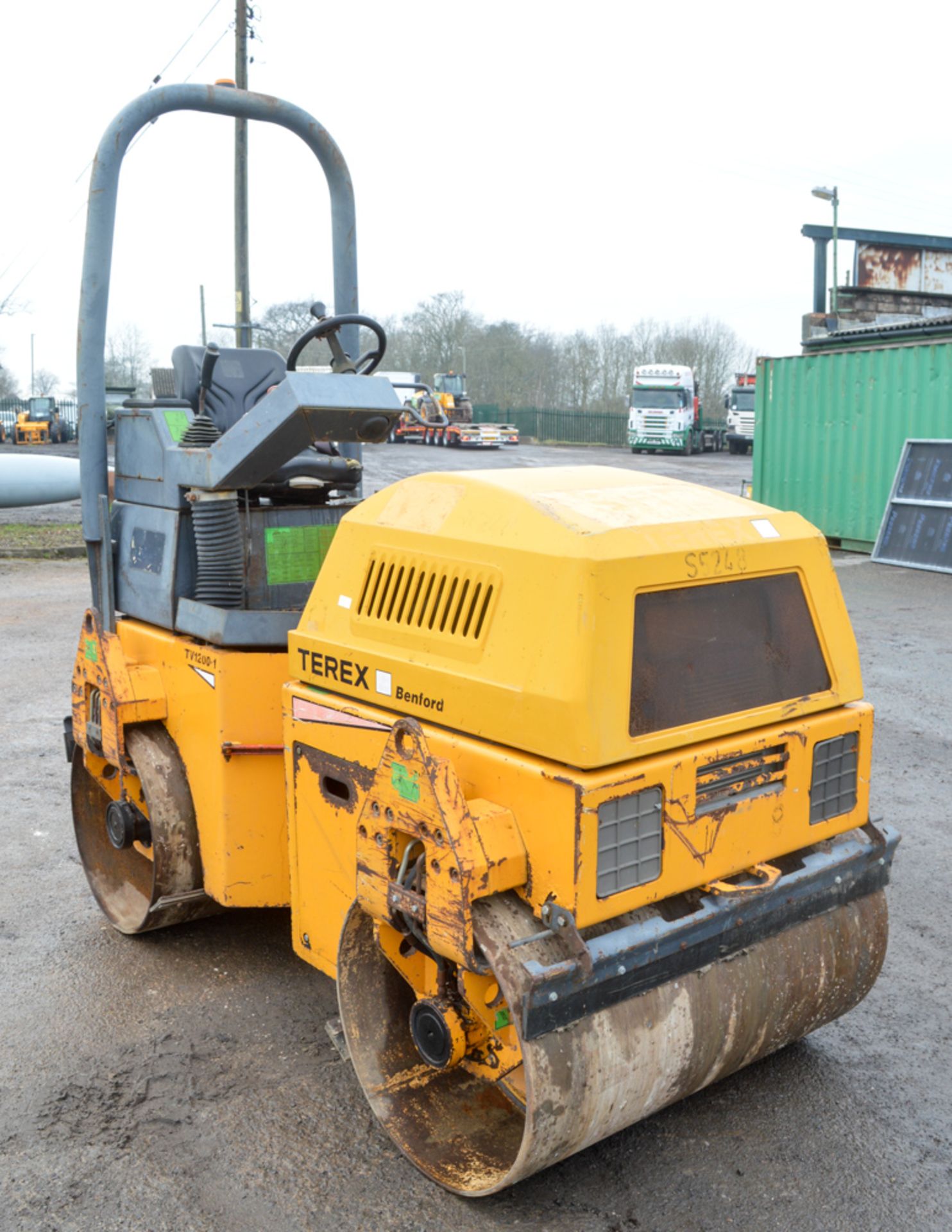 Benford Terex TV1200-1 double drum ride on roller Year: 2004 S/N: E404CC101 Recorded Hours: 1804 - Image 4 of 8