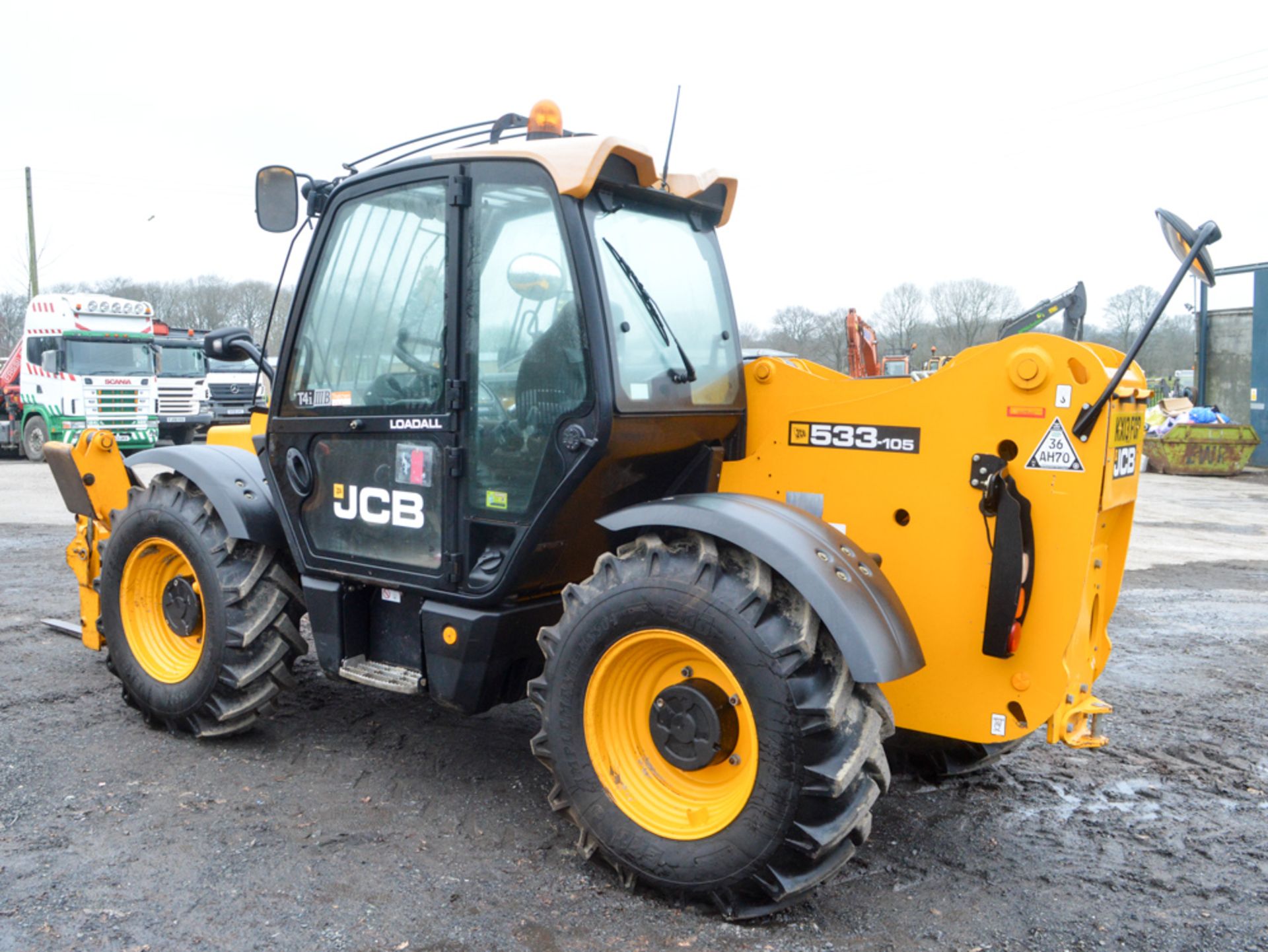 JCB 533-105 T4i 10.5 metre telescopic handler Year: 2013 S/N: 2176924 Recorded Hours: 2352 c/w turbo - Image 2 of 13