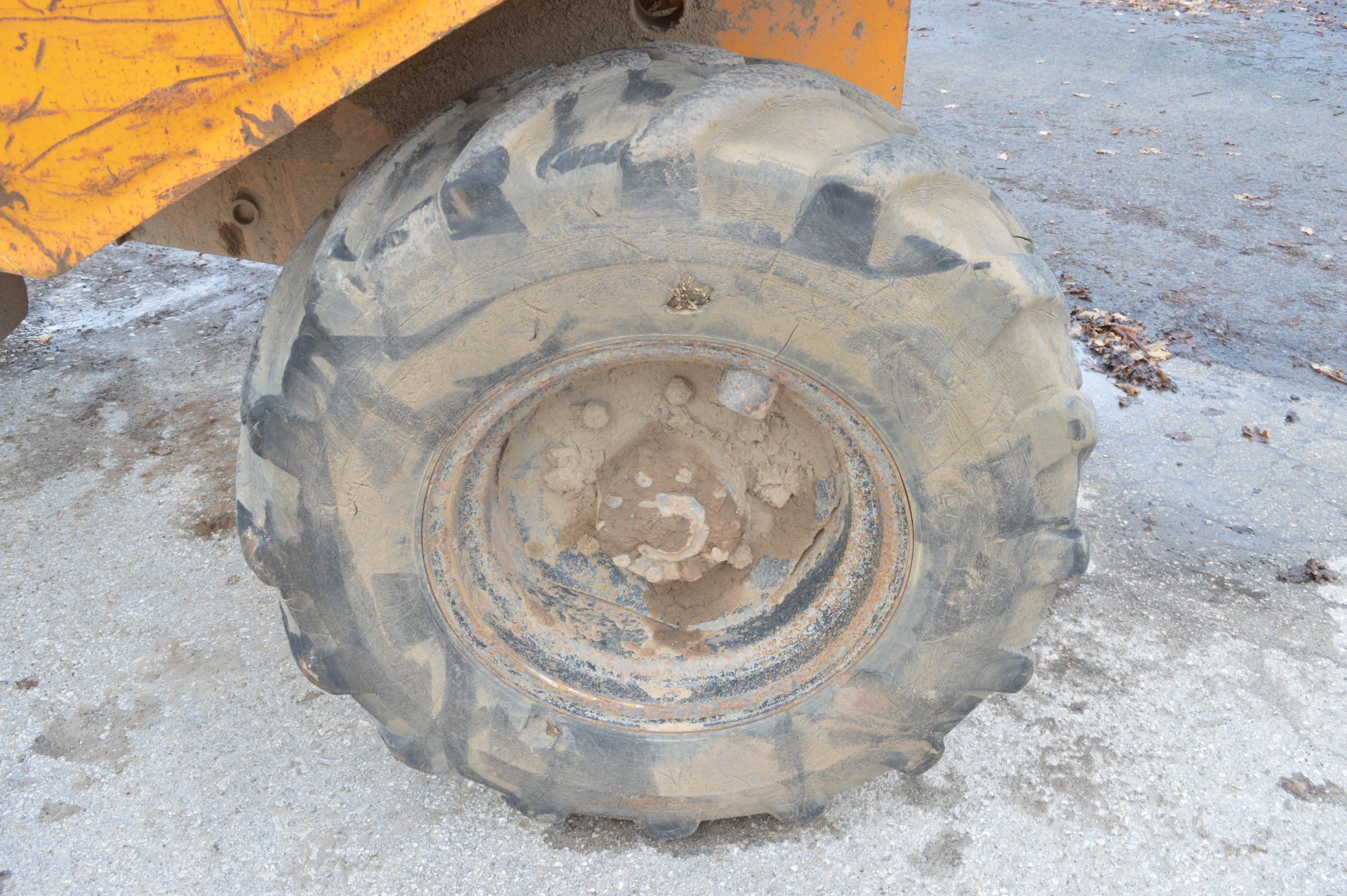 Benford Terex 6 tonne straight skip dumper Year: 2004 S/N: E403EM020 Recorded Hours: *NO CLOCK* * - Image 8 of 12