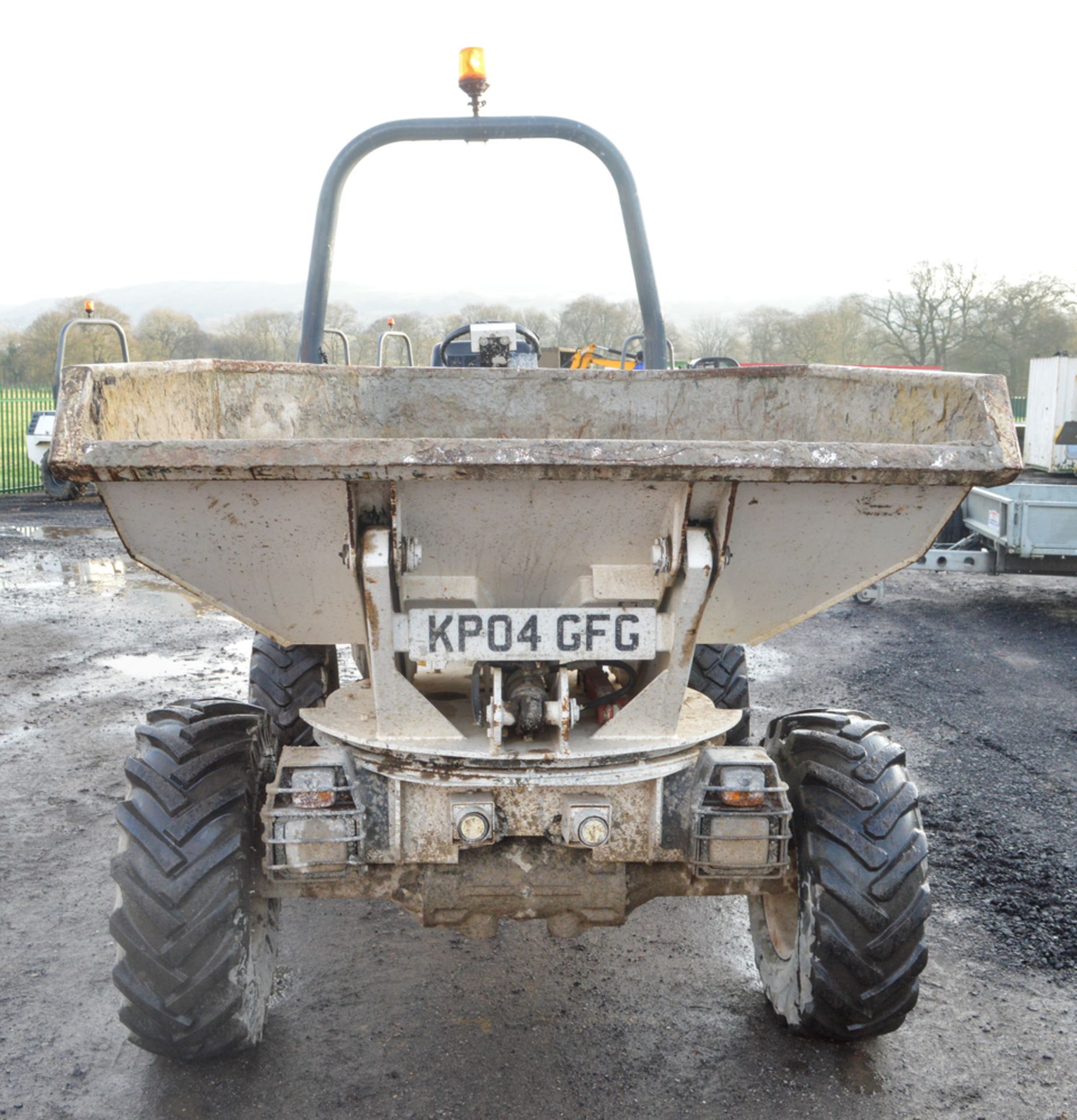 Benford Terex 3 tonne swivel skip dumper Year: 2004 S/N: E405AS140 Recorded Hours: Not displayed ( - Image 4 of 11