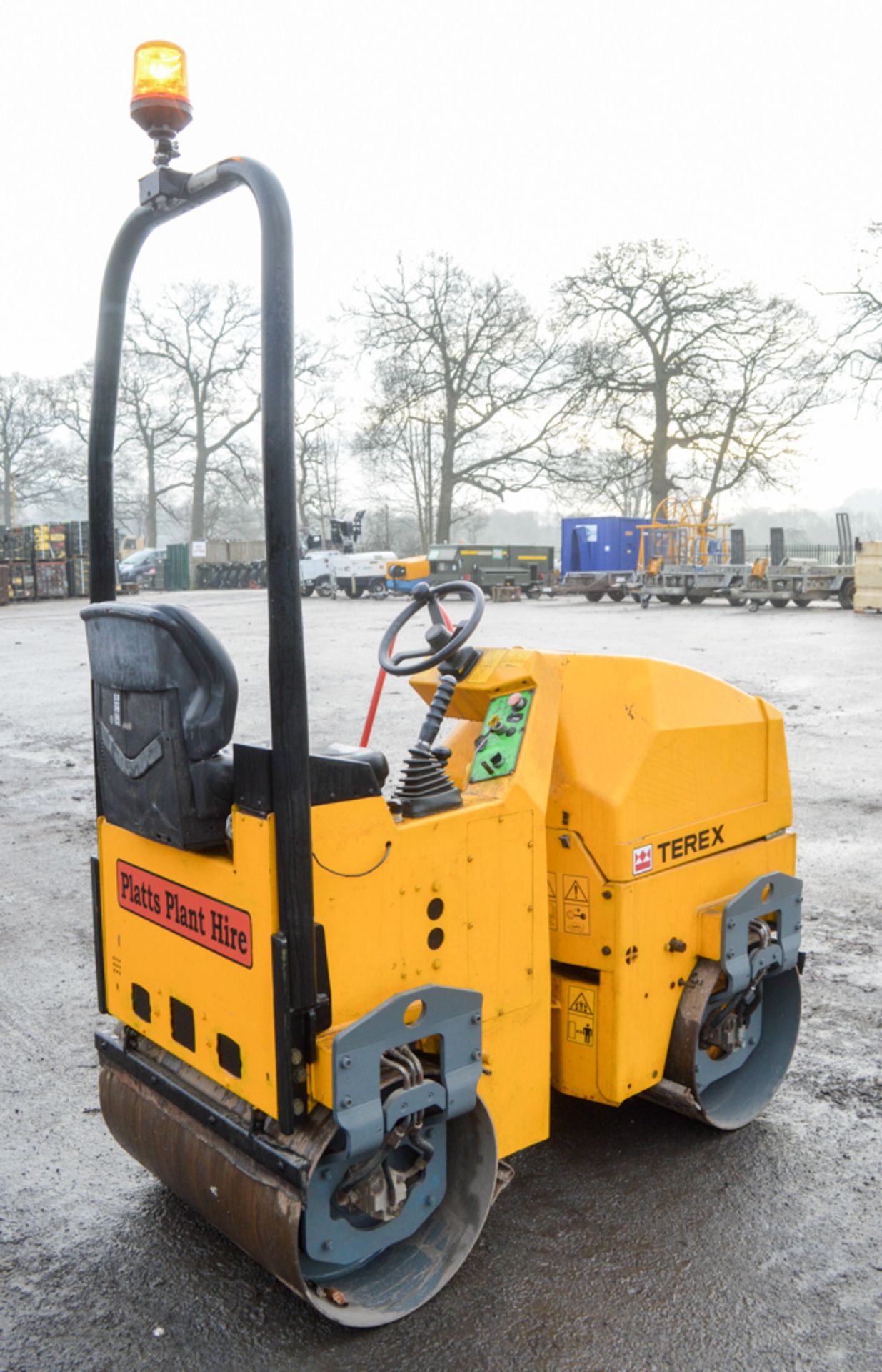 Benford Terex TV800 double drum ride on roller Year: 2003 S/N: E306HV007 Recorded Hours: Not - Image 4 of 8