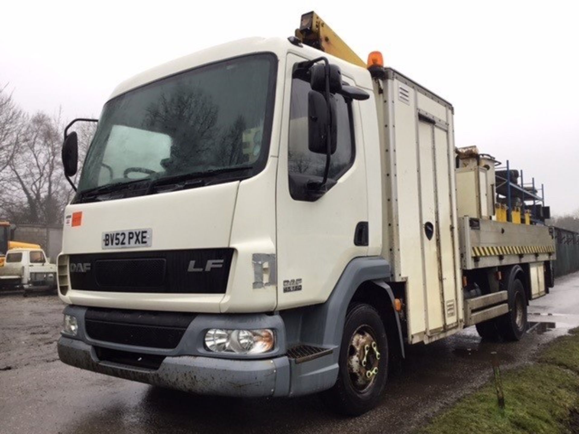 DAF LF 45.150 7.5 tonne MEWP lorry Registration Number: BV52 PXE Date of Registration: 17/01/2003