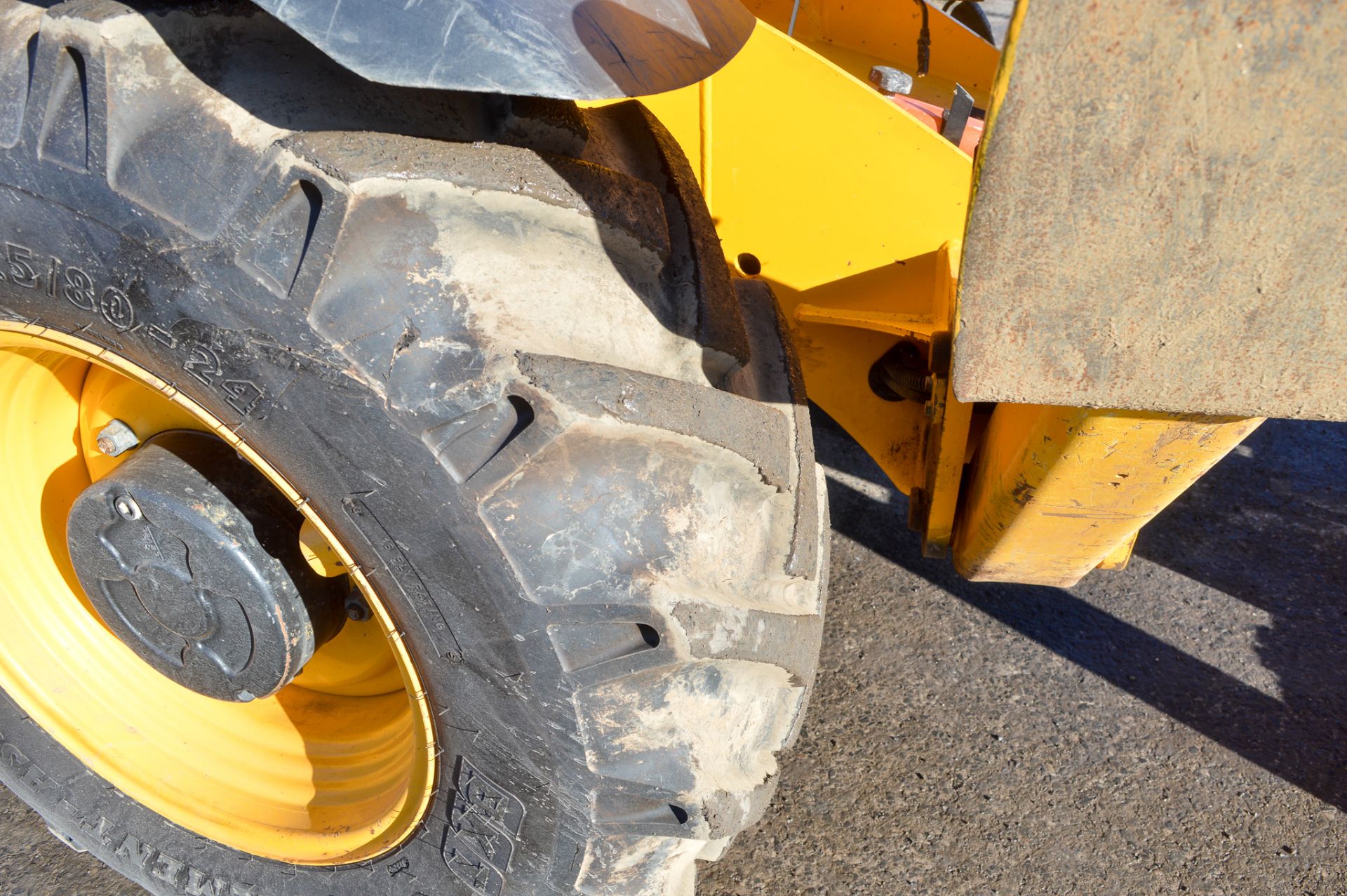 JCB 535-140 Hi-Viz T4i 14 metre telescopic handler Year: 2013 S/N: 2179925 Recorded Hours: 4115 c/ - Image 8 of 13