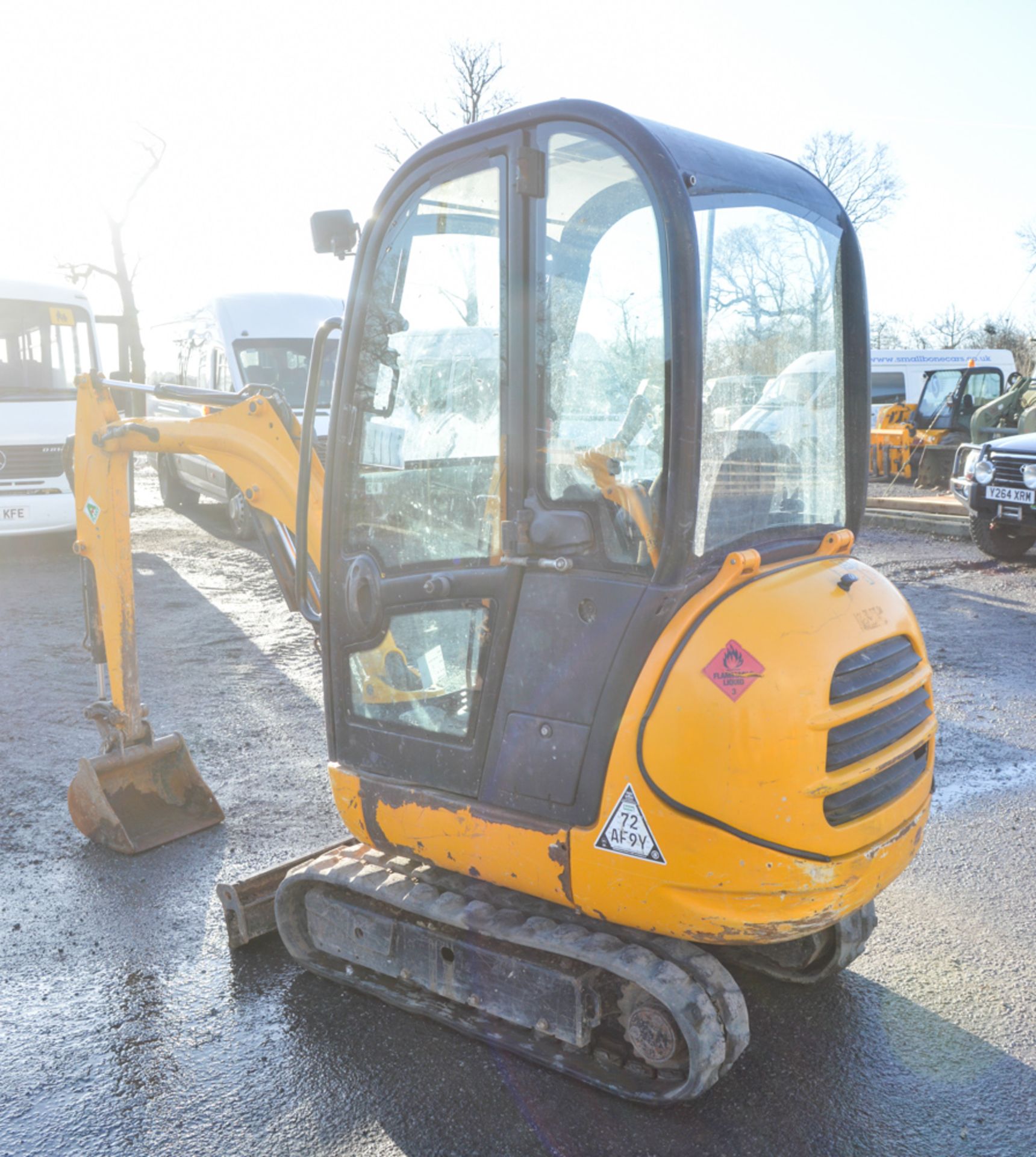 JCB 801.6 1.5 tonne rubber tracked mini excavator Year: 2012 S/N: 1795061 Recorded Hours: 1336 - Image 2 of 11