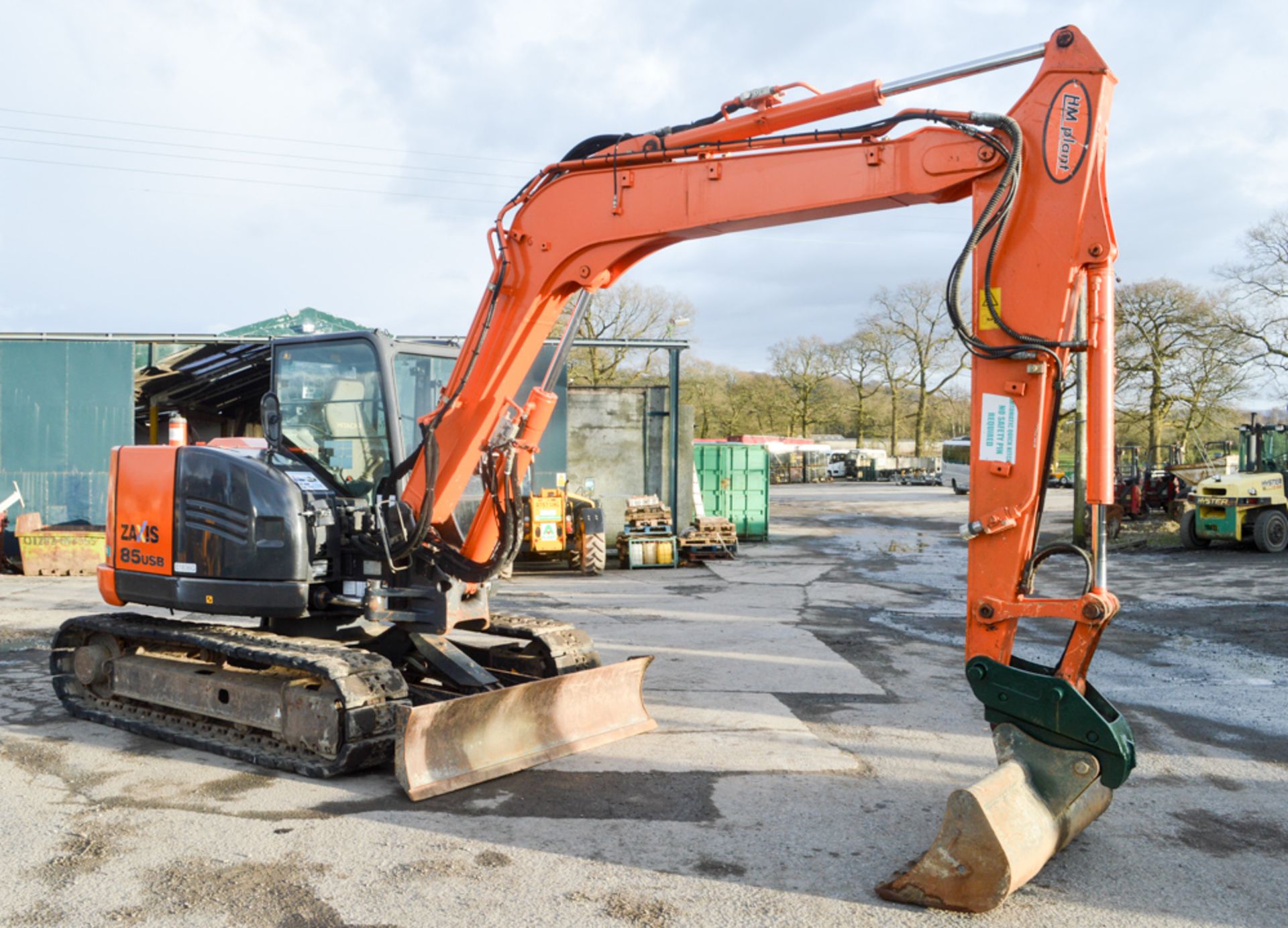 Hitachi 85USB-5A Zaxis 8.5 tonne steel tracked/rubber pad excavator Year: 2013 S/N: 100096 - Image 4 of 12