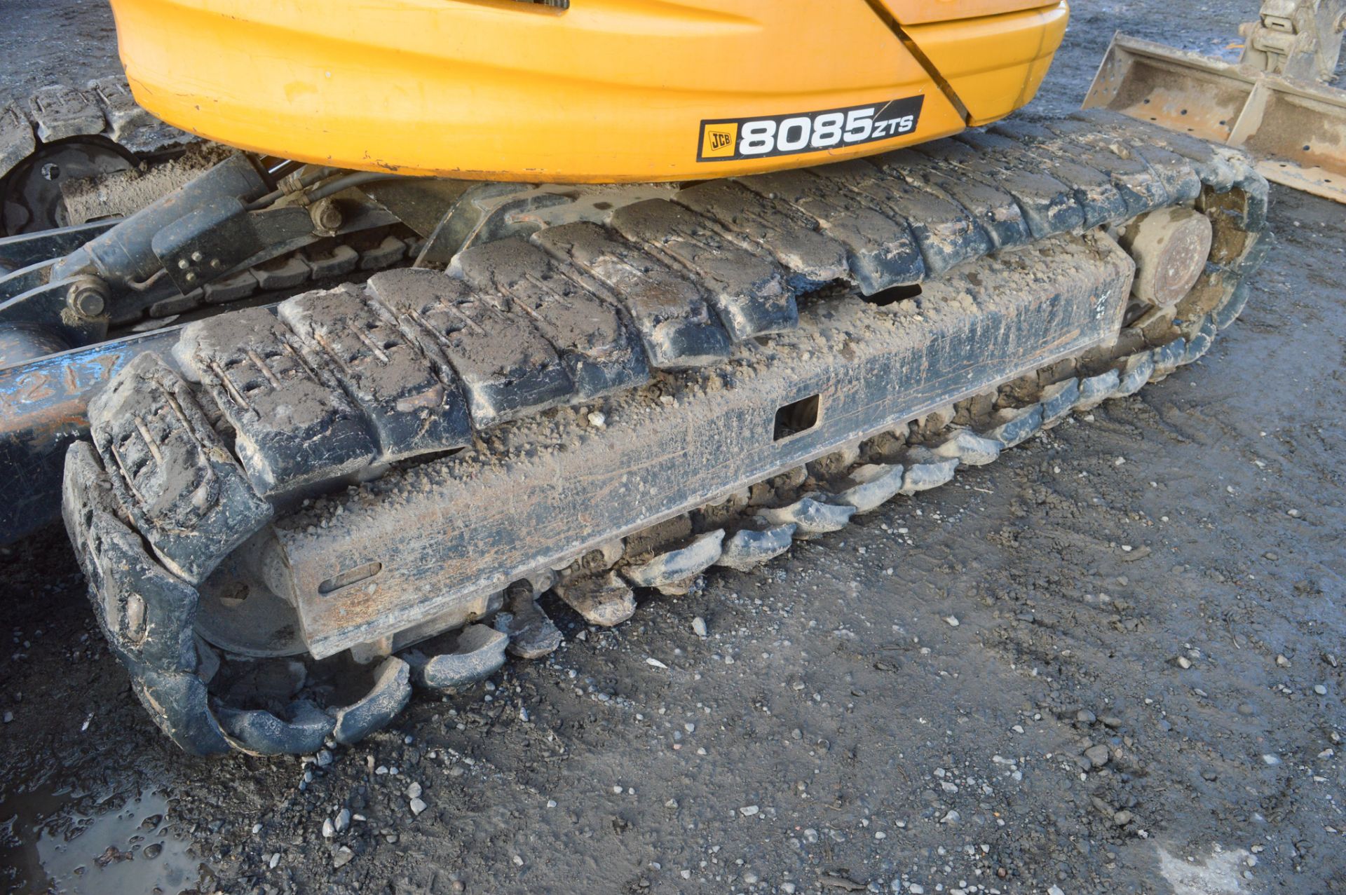JCB 8085 ZTS Eco 8.5 tonne steel tracked/rubber pads excavator Year: 2011 S/N: 1071849 Recorded - Image 9 of 12