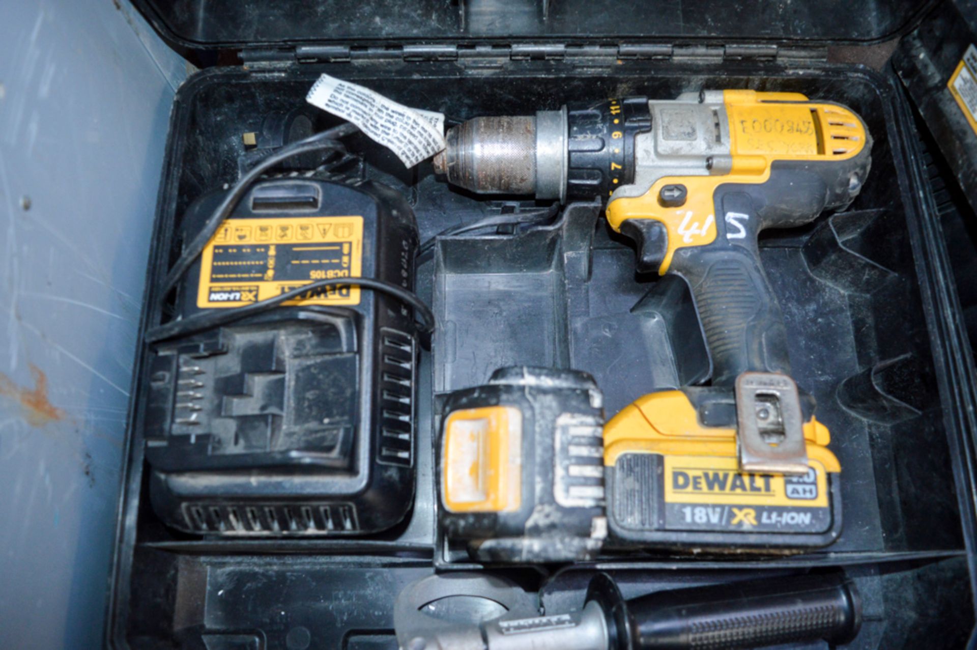 Dewalt 18v cordless SDS power drill c/w 2 batteries, charger & carry case