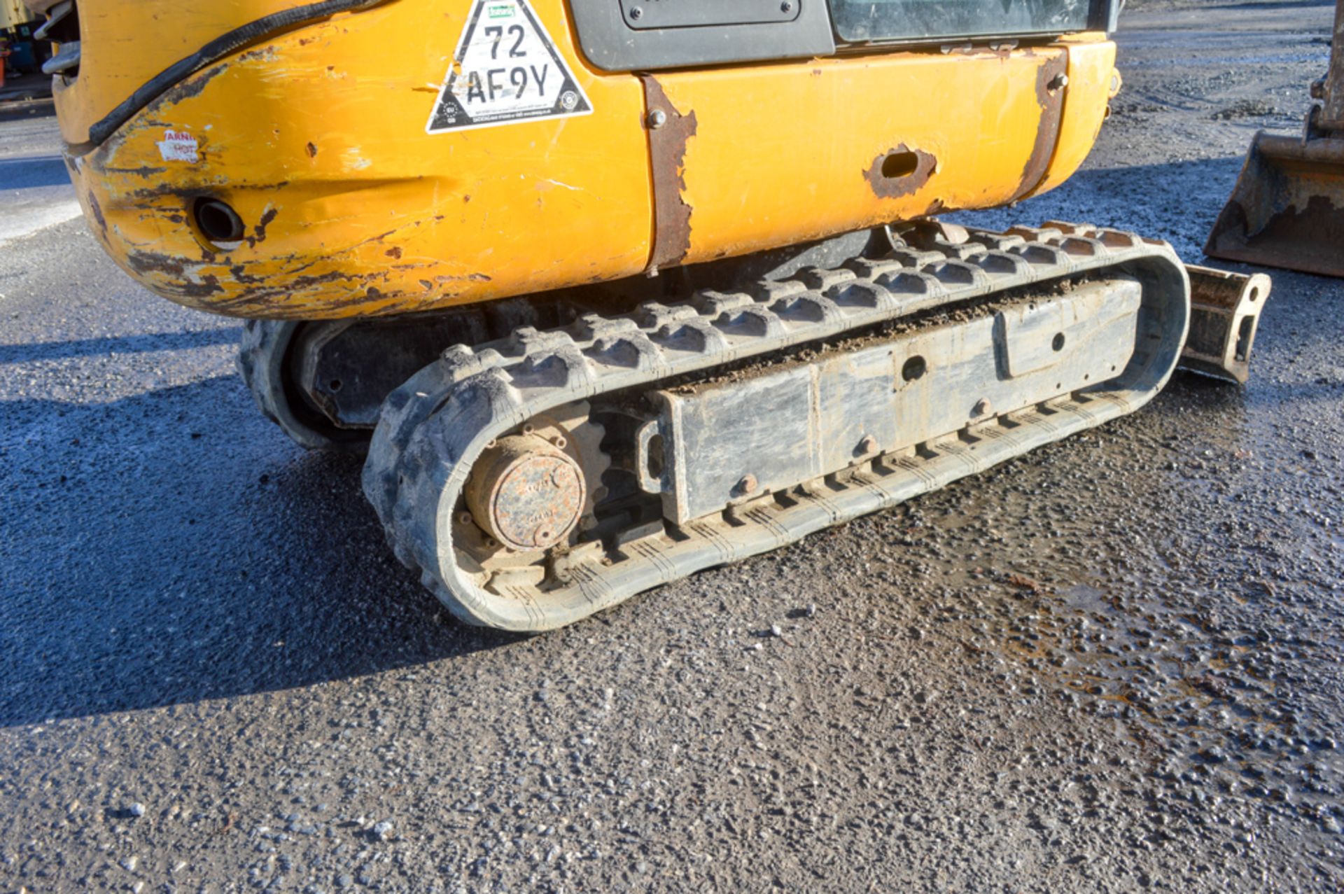 JCB 801.6 1.5 tonne rubber tracked mini excavator Year: 2012 S/N: 1795061 Recorded Hours: 1336 - Image 7 of 11