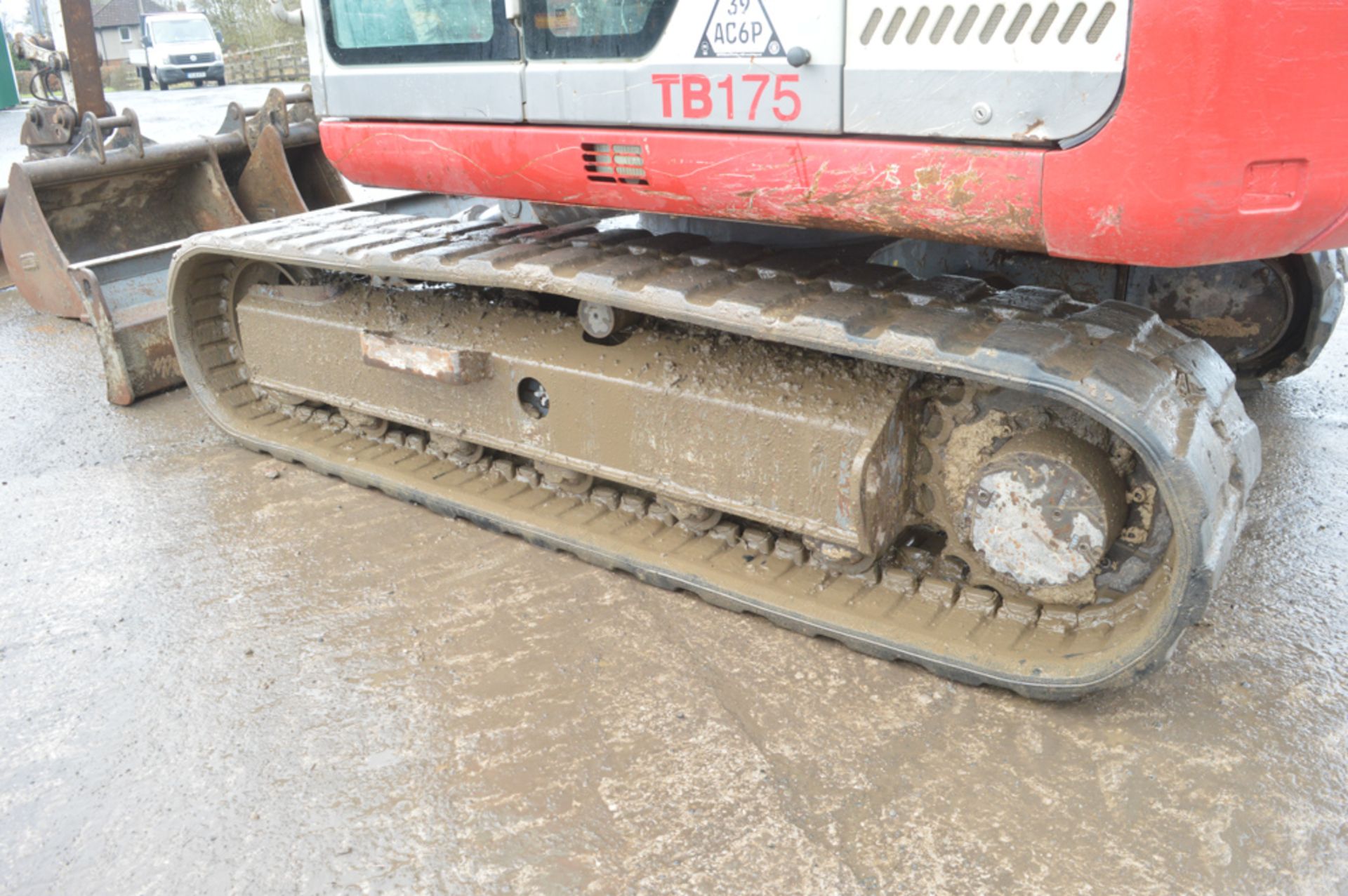 Takeuchi TB175 7.5 tonne rubber tracked excavator Year: 2010 S/N: 301483 Recorded Hours: 6418 blade, - Image 8 of 12