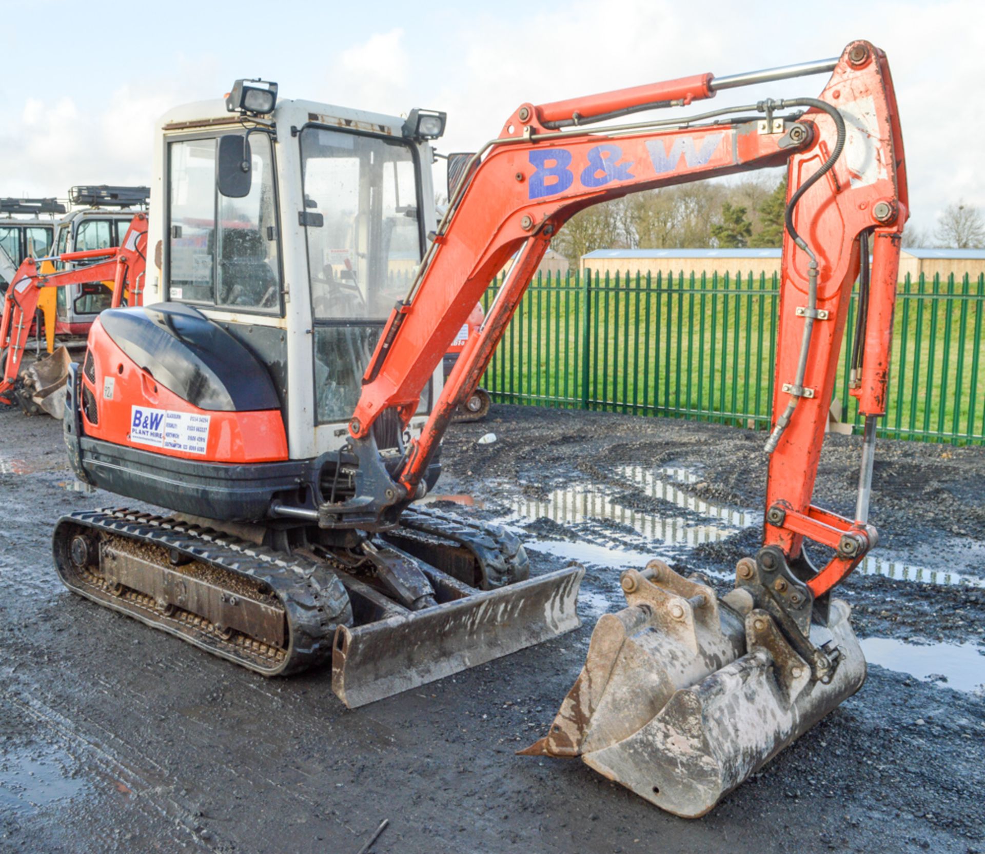 Kubota KX61-3 2.5 tonne rubber tracked mini excavator Year: 2010 S/N: 78234 Recorded Hours: 4696 - Image 4 of 11