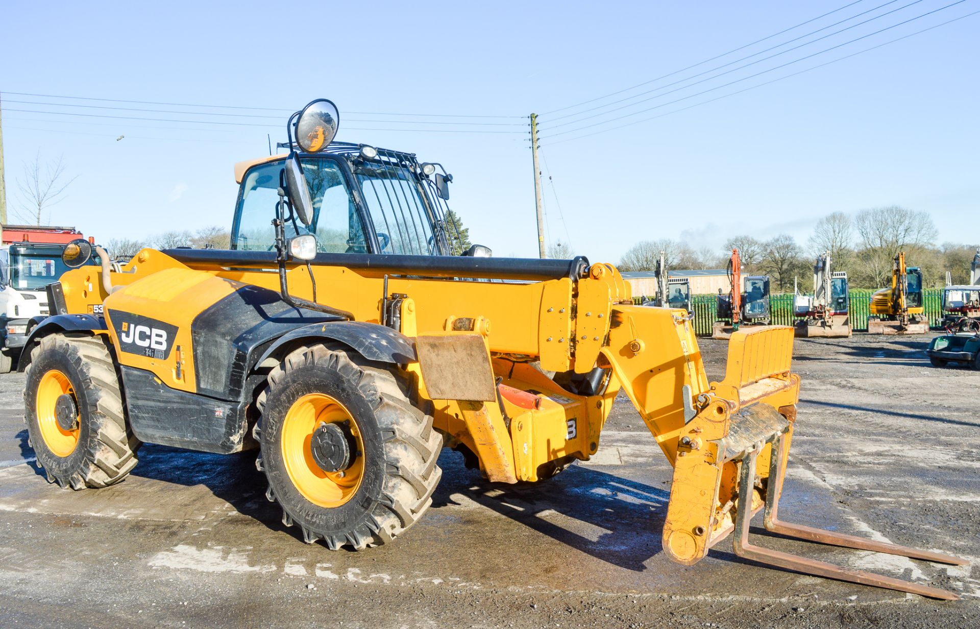 JCB 535-140 Hi-Viz T4i 14 metre telescopic handler Year: 2013 S/N: 2179925 Recorded Hours: 4115 c/ - Image 4 of 13