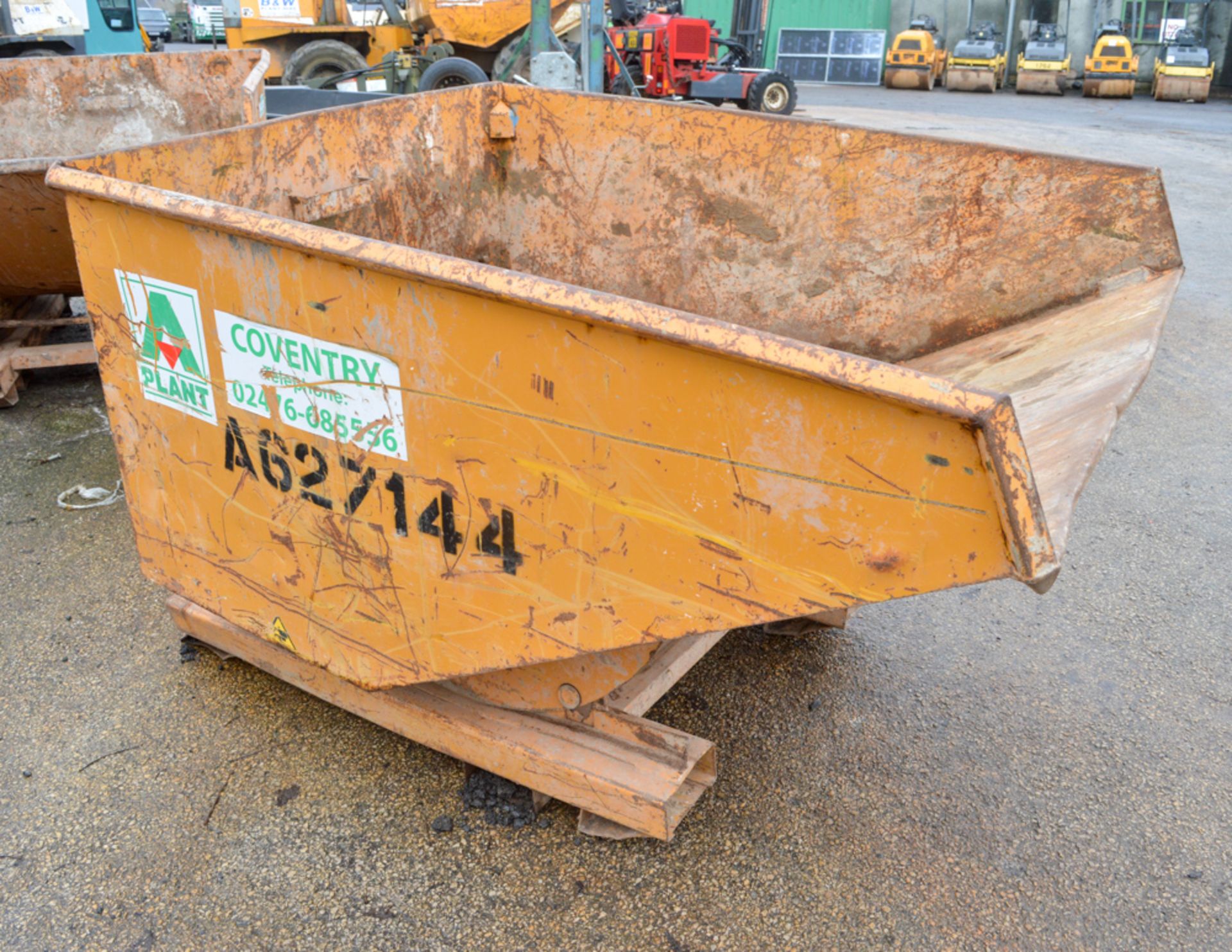 Fork lift truck tipping skip A627144 - Image 2 of 2