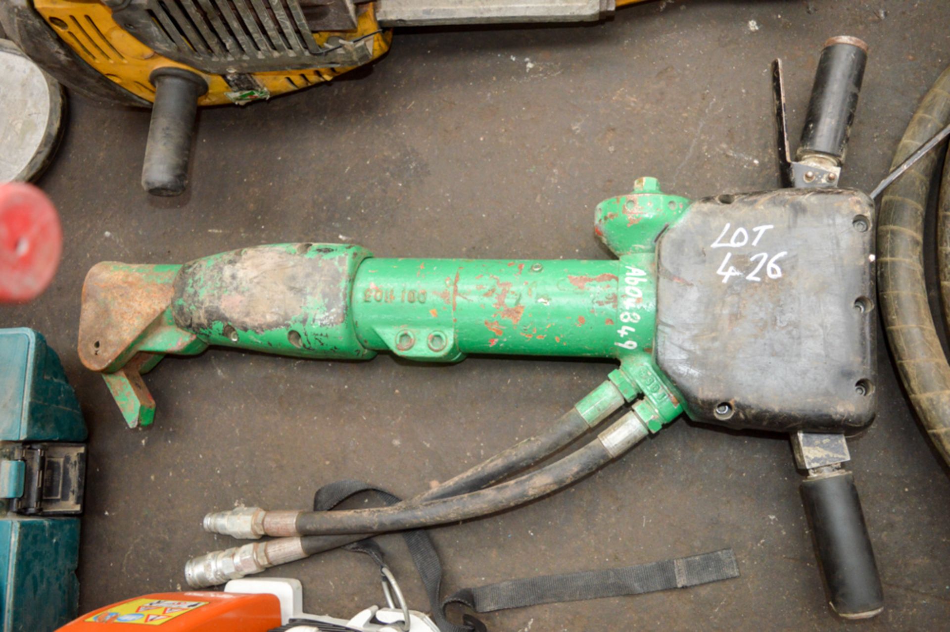 Hydraulic breaker A604849