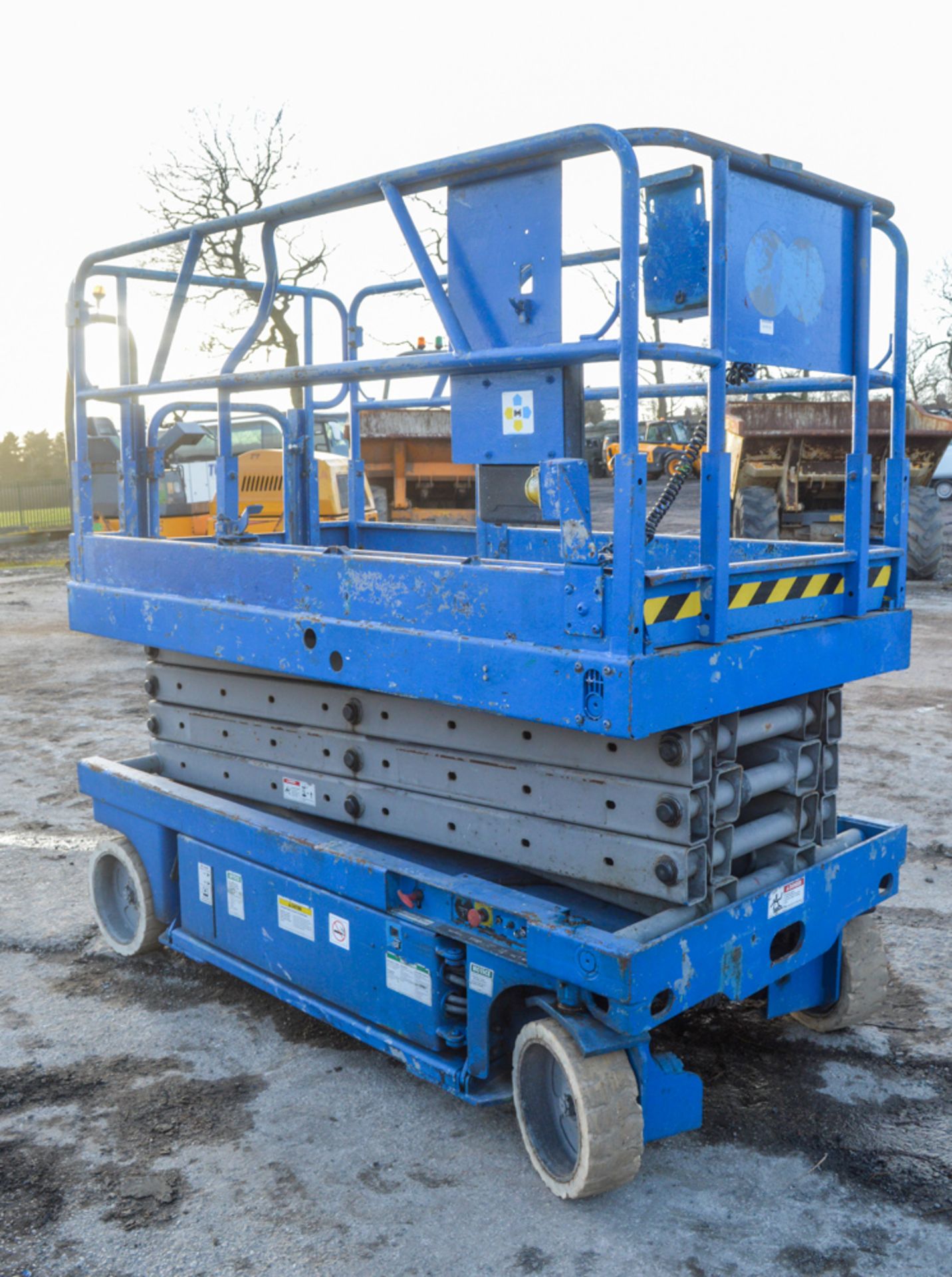 Genie Lift GS2646 26 ft battery election scissor lift access platform Year: 1999 S/N: 11505 Recorded - Image 2 of 5