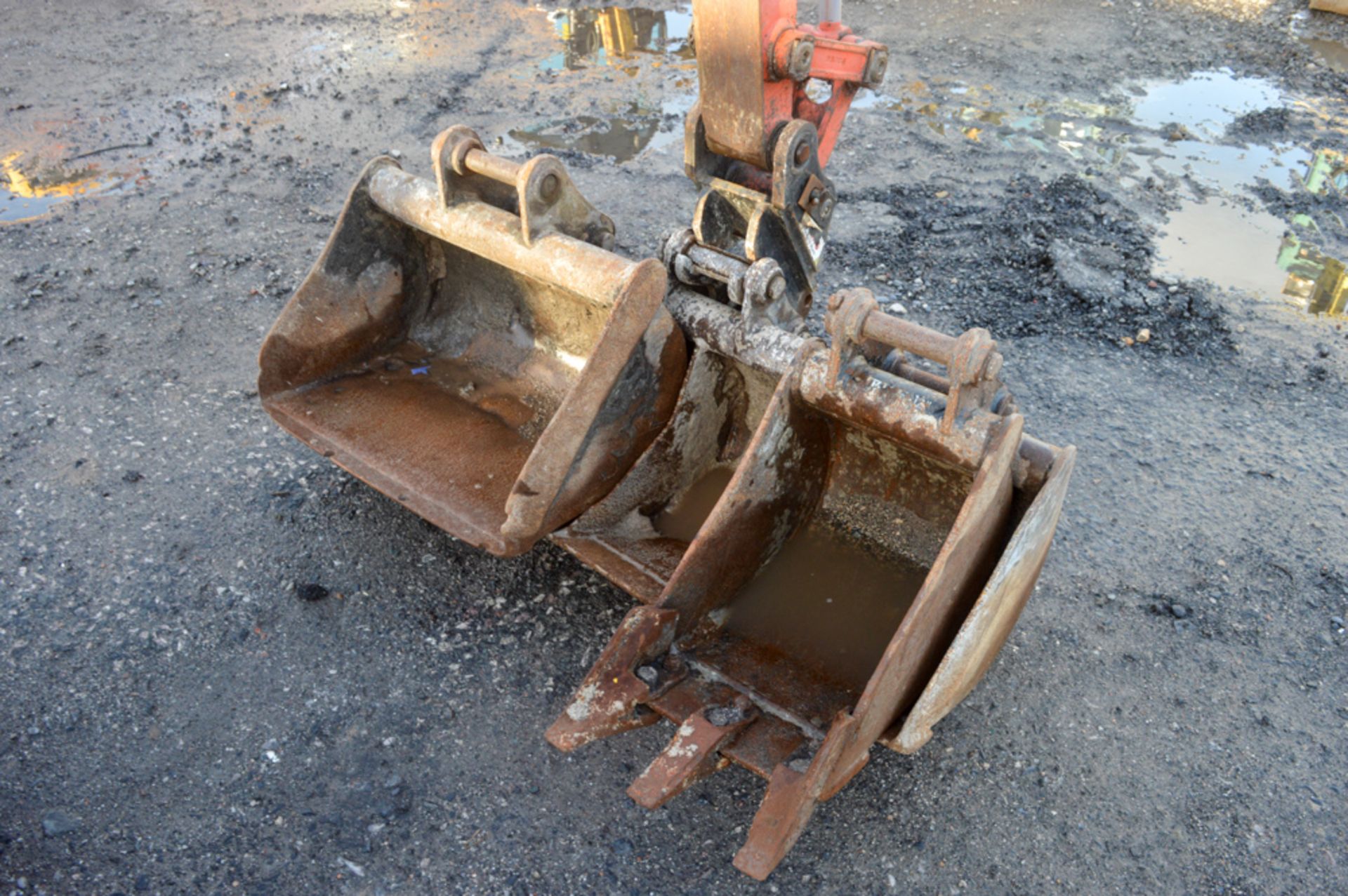 Kubota KX61-3 2.5 tonne rubber tracked mini excavator Year: 2010 S/N: 77935 Recorded Hours: 4536 - Image 9 of 11