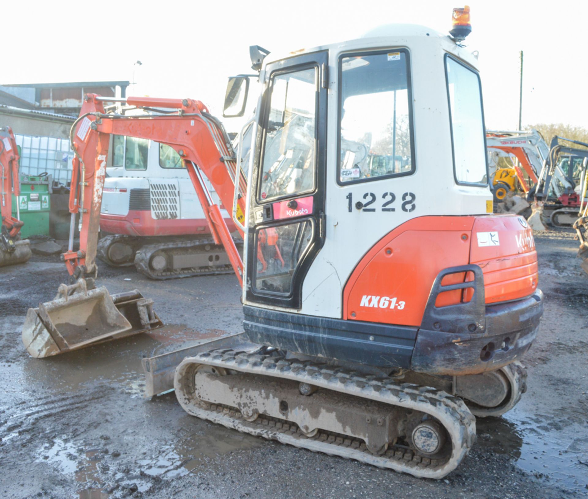 Kubota KX61-3 2.5 tonne rubber tracked mini excavator Year: 2010 S/N: 77938 Recorded Hours: 4610 - Image 2 of 11