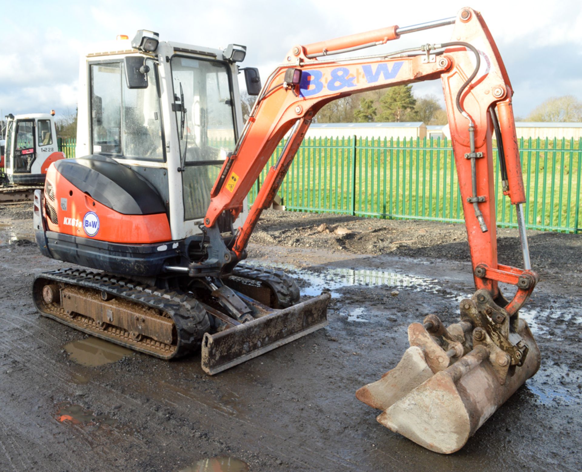 Kubota KX61-3 2.5 tonne rubber tracked mini excavator Year: 2010 S/N: 78227 Recorded Hours: 4460 - Image 4 of 11