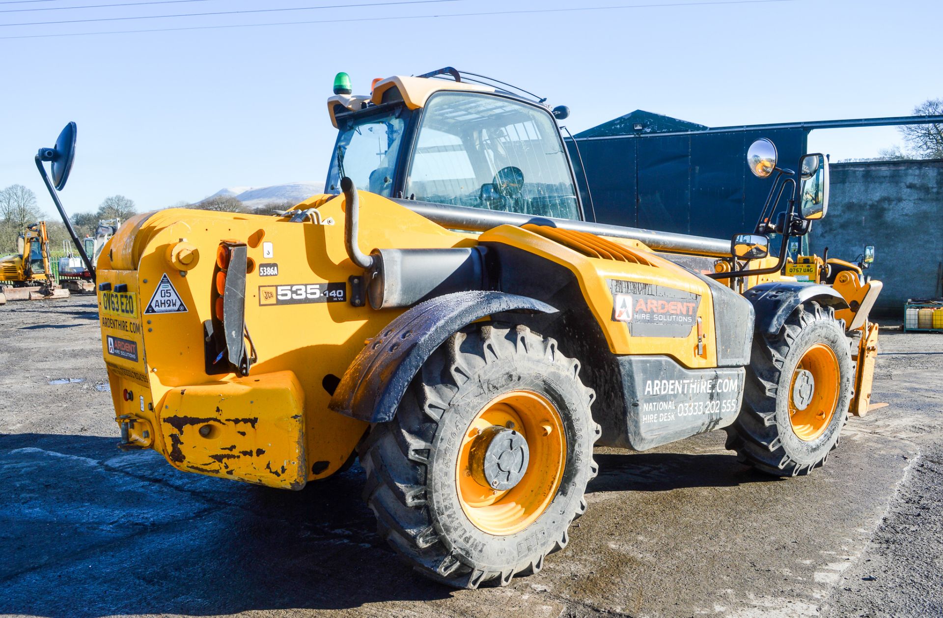 JCB 535-140 Hi-Viz T4i 14 metre telescopic handler Year: 2013 S/N: 2178340 Recorded Hours: 4426 c/ - Image 3 of 12