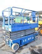 Genie Lift GS2646 26 ft battery election scissor lift access platform Year: 1999 S/N: 11505 Recorded