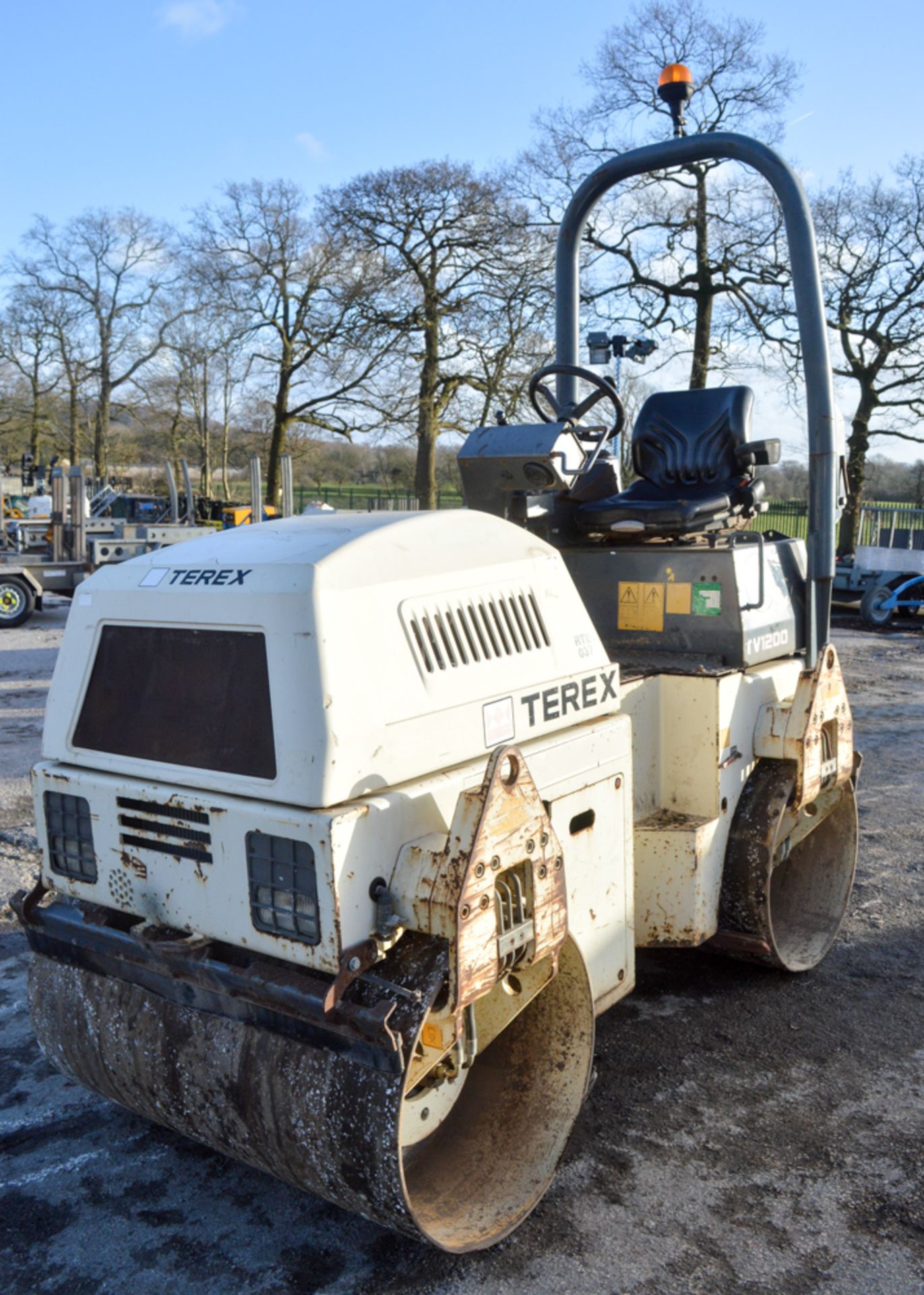 Benford Terex TV1200-1 double drum ride on roller Year: 2006 S/N: E610CD158 Recorded Hours: 1457 - Image 2 of 8