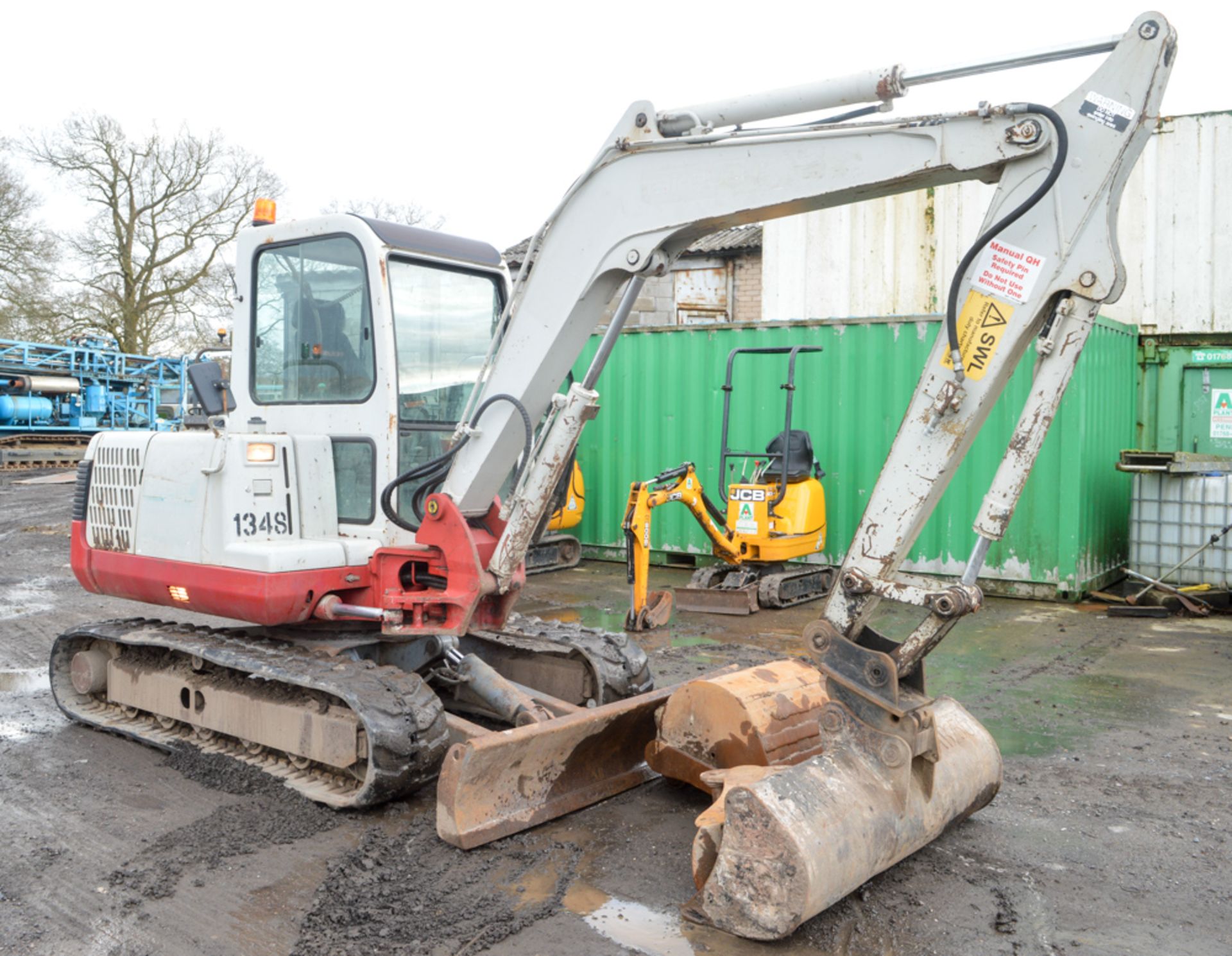 Takeuchi TB145 4.5 tonne rubber tracked excavator Year: 2008 S/N: 18629 Recorded Hours: 6911 - Image 4 of 11