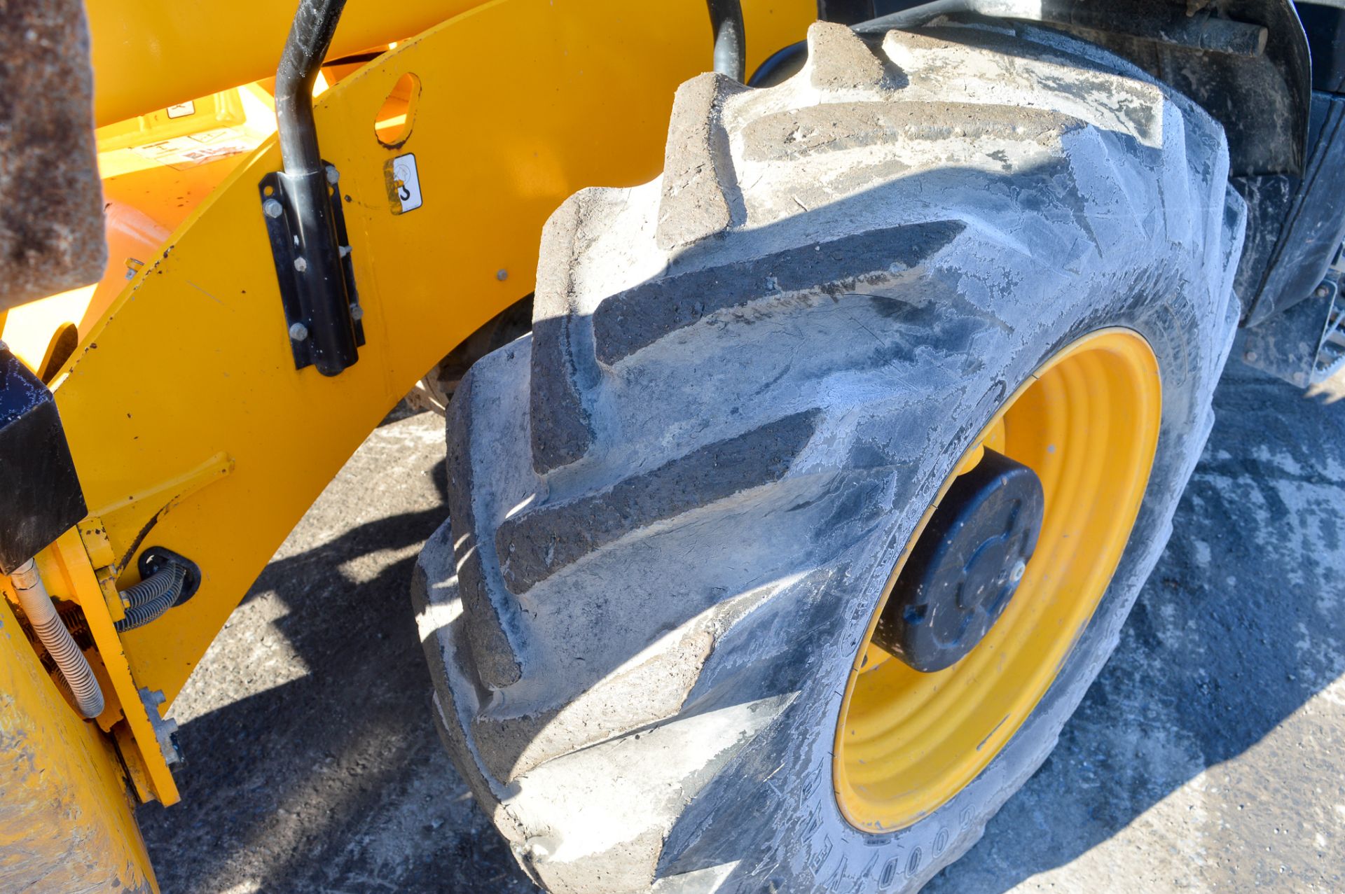 JCB 540-170 T4i 17 metre telescopic handler Year: 2014 S/N: 2336914 Recorded Hours: 3077 c/w - Image 9 of 13