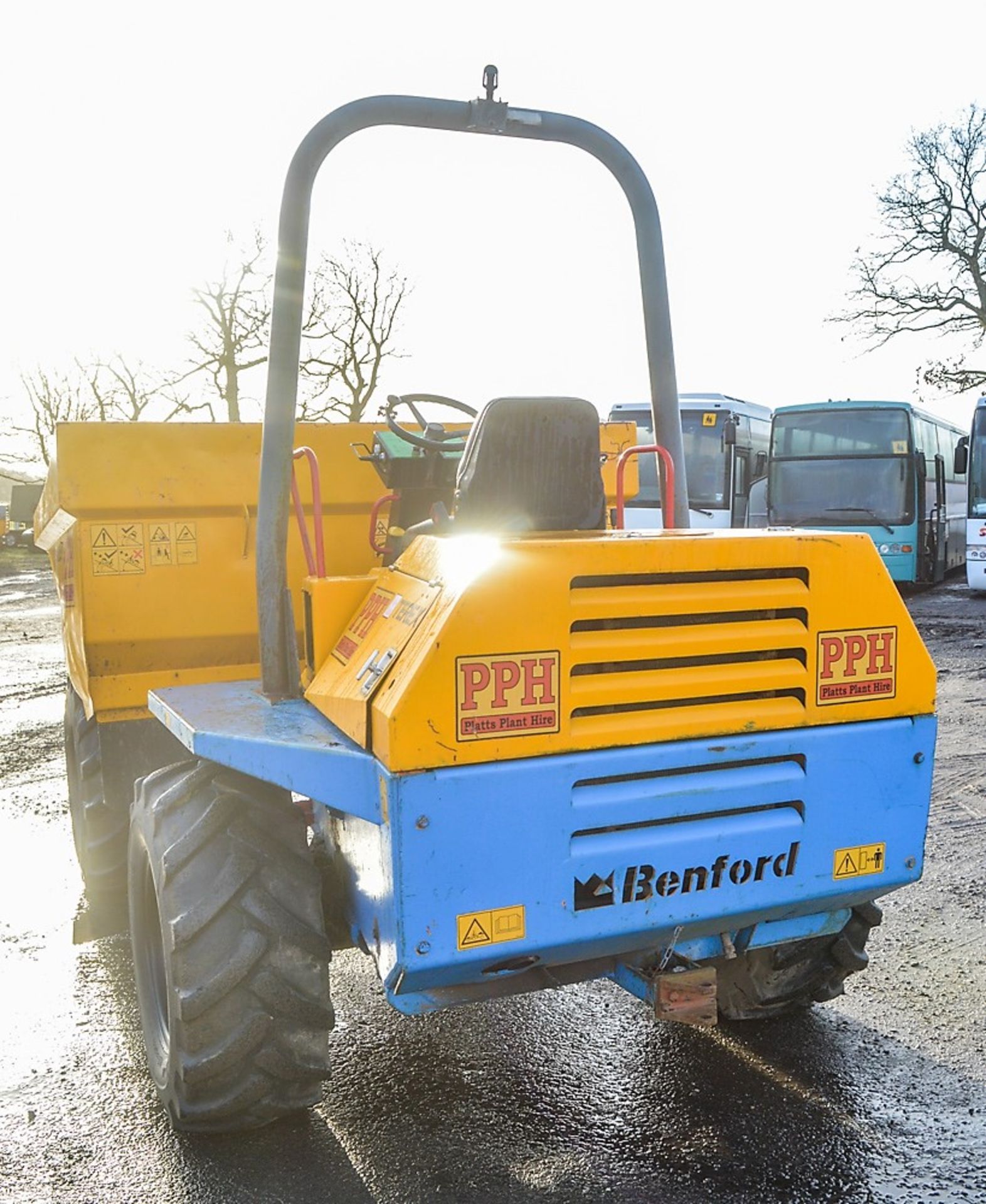 Benford Terex 6 tonne straight skip dumper Year: 2003 S/N: E305EE221 Recorded Hours: 2625 - Image 6 of 12