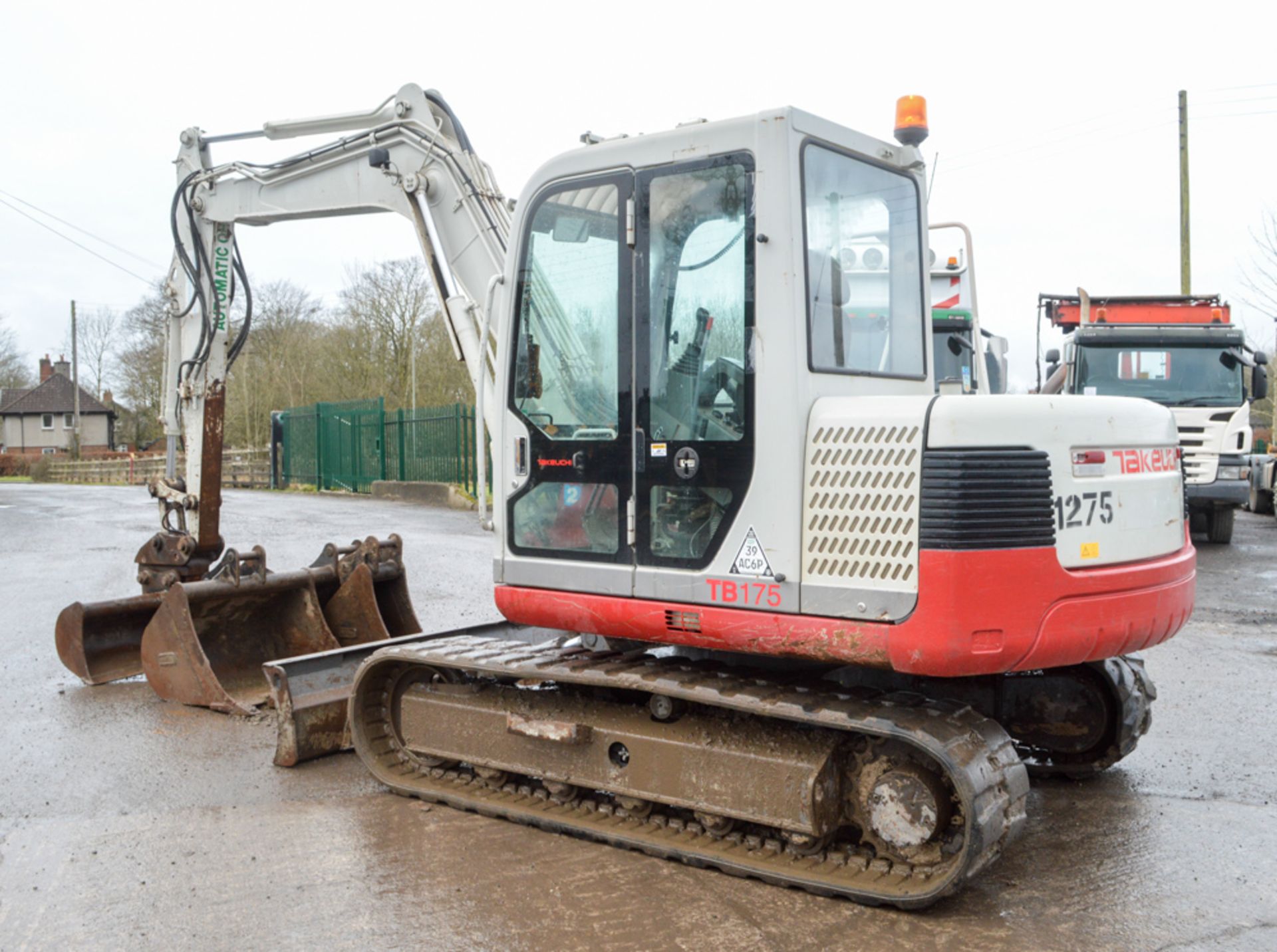 Takeuchi TB175 7.5 tonne rubber tracked excavator Year: 2010 S/N: 301483 Recorded Hours: 6418 blade, - Image 2 of 12