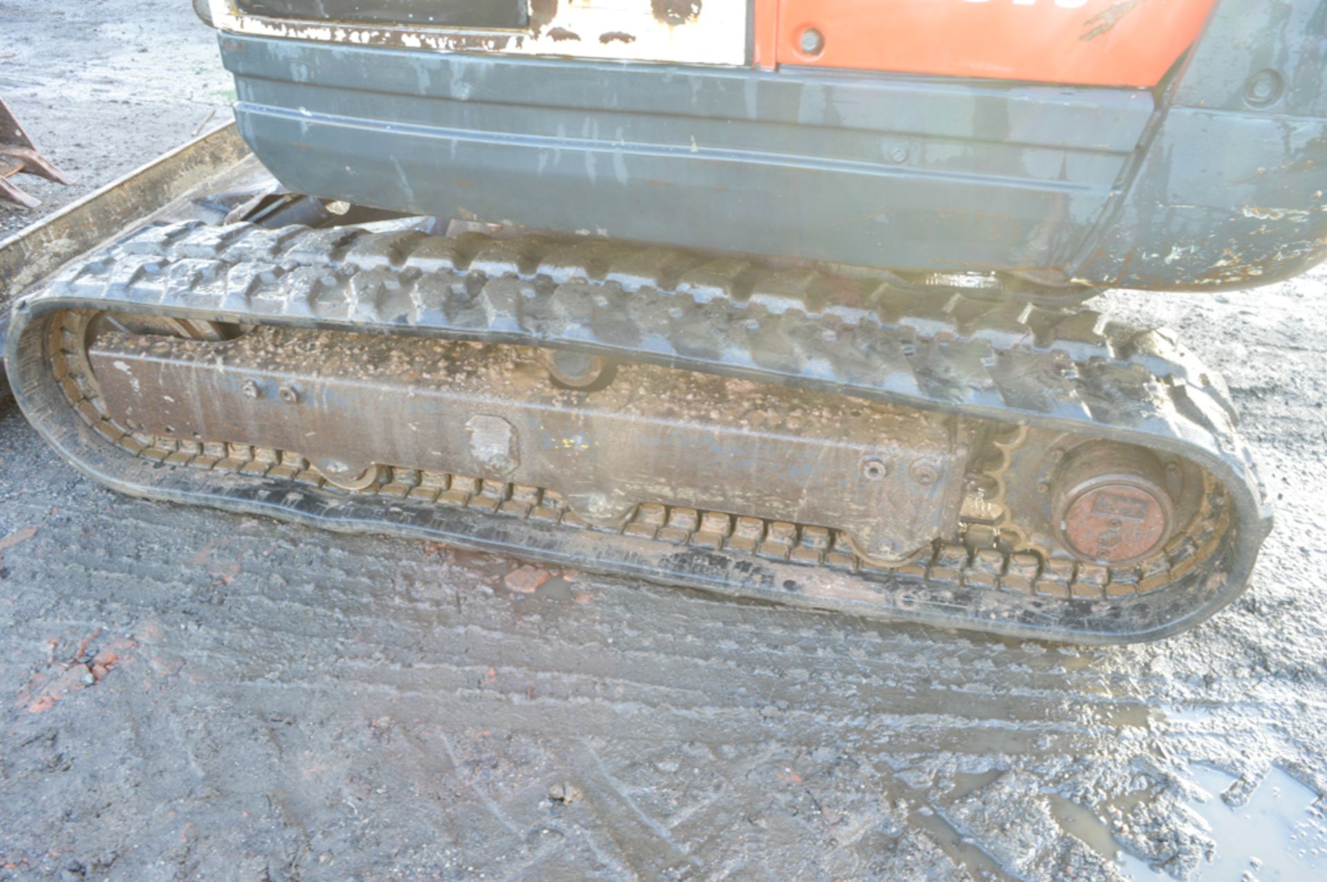 Kubota KX61-3 2.5 tonne rubber tracked mini excavator Year: 2010 S/N: 78234 Recorded Hours: 4696 - Image 8 of 11