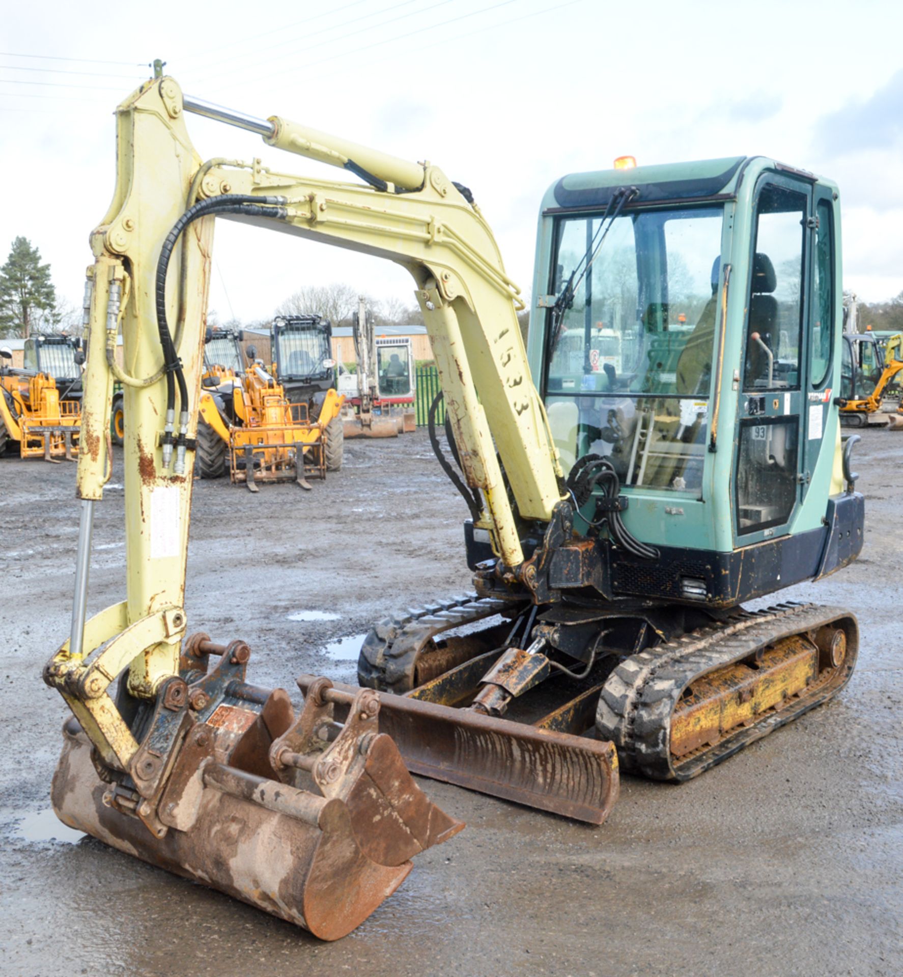 Yanmar B25V 2.5 tonne rubber tracked mini excavator Year: 2006 S/N: 09532 Recorded Hours: 4562